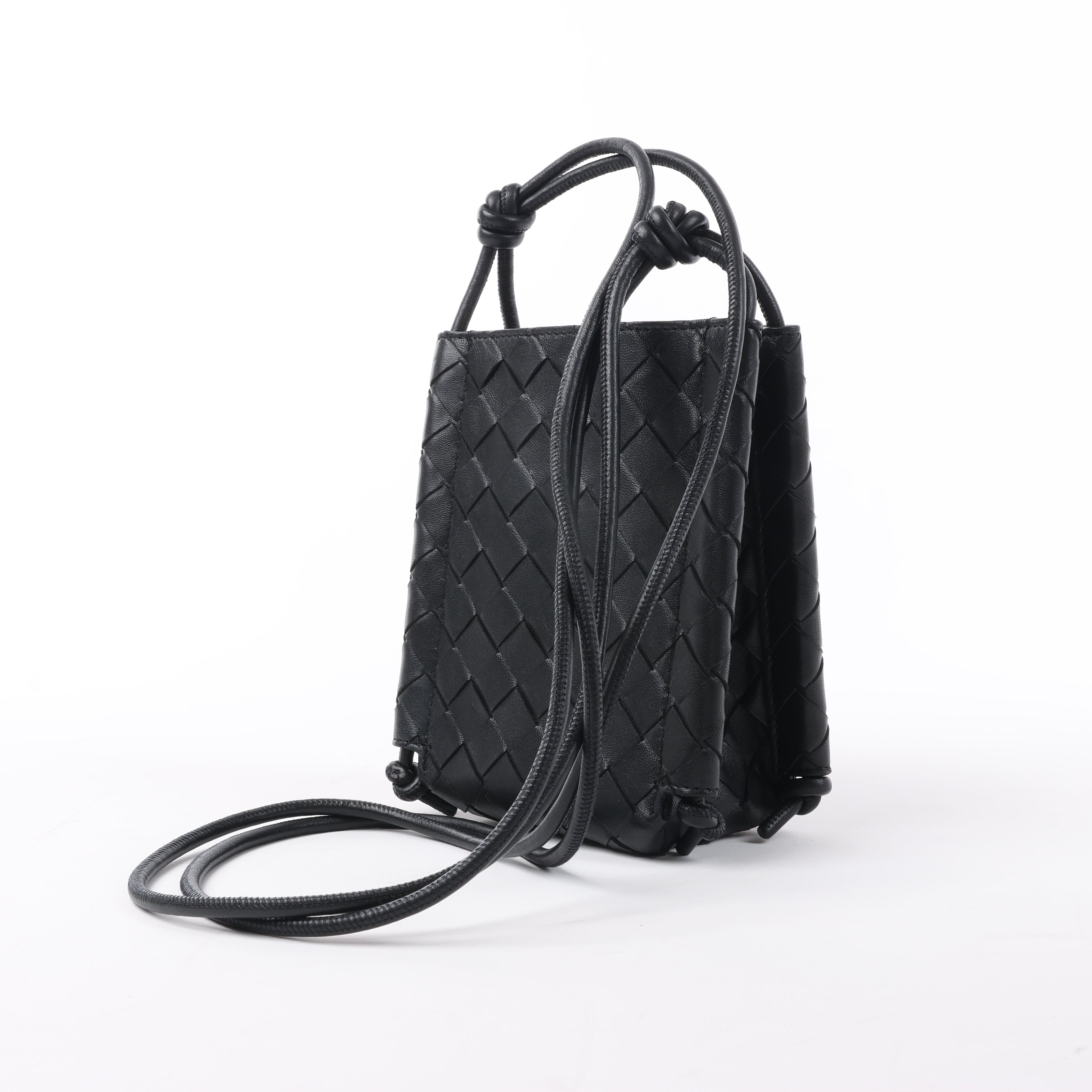 Bottega Veneta Intrecciato Leather Crossbody bag in Black