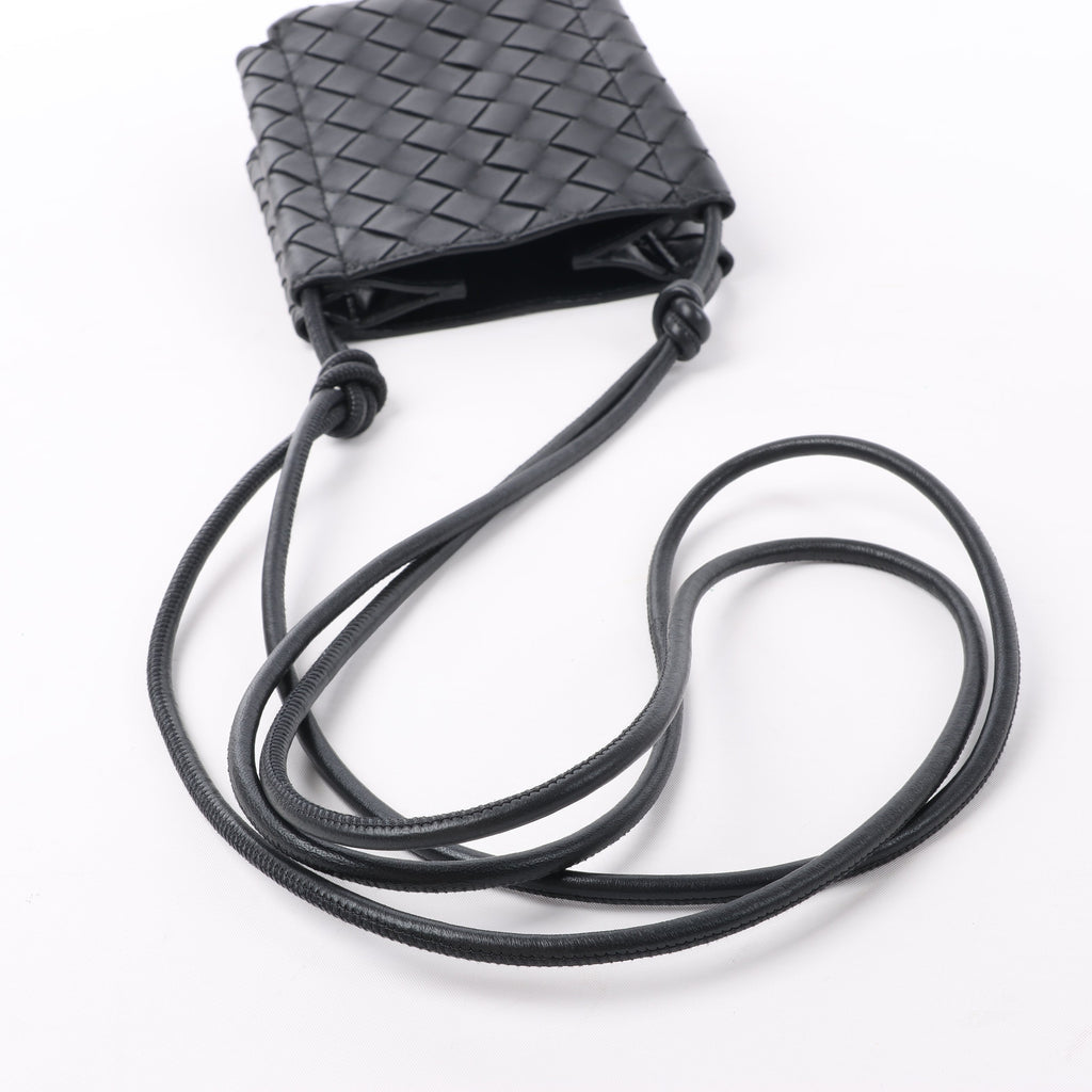 Bottega Veneta Intrecciato Leather Crossbody bag in Black