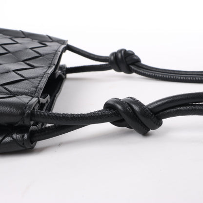 Bottega Veneta Intrecciato Leather Shoulder bag in Black