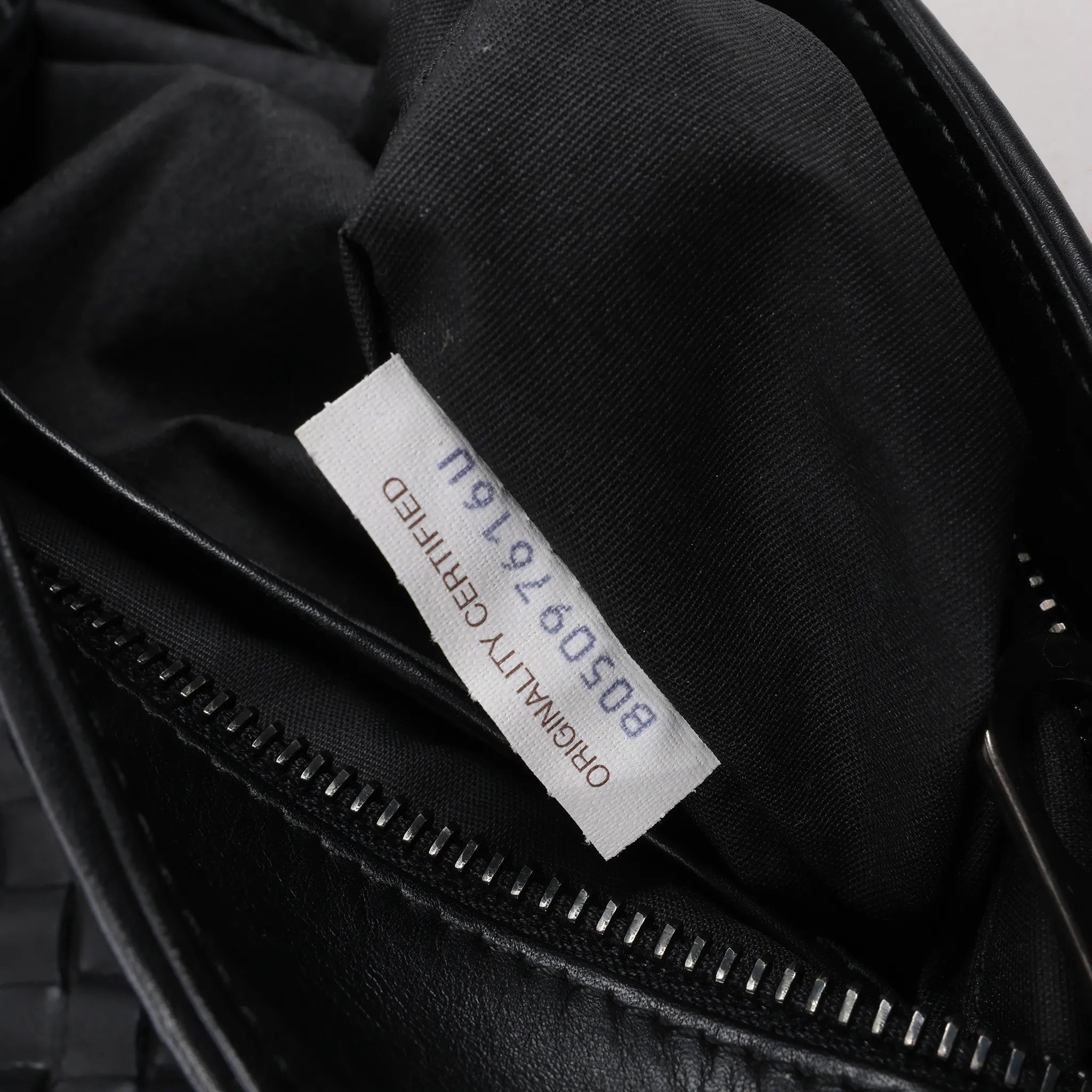 Bottega Veneta VN Intrecciato Leather Crossbody Messenger Bag in Black
