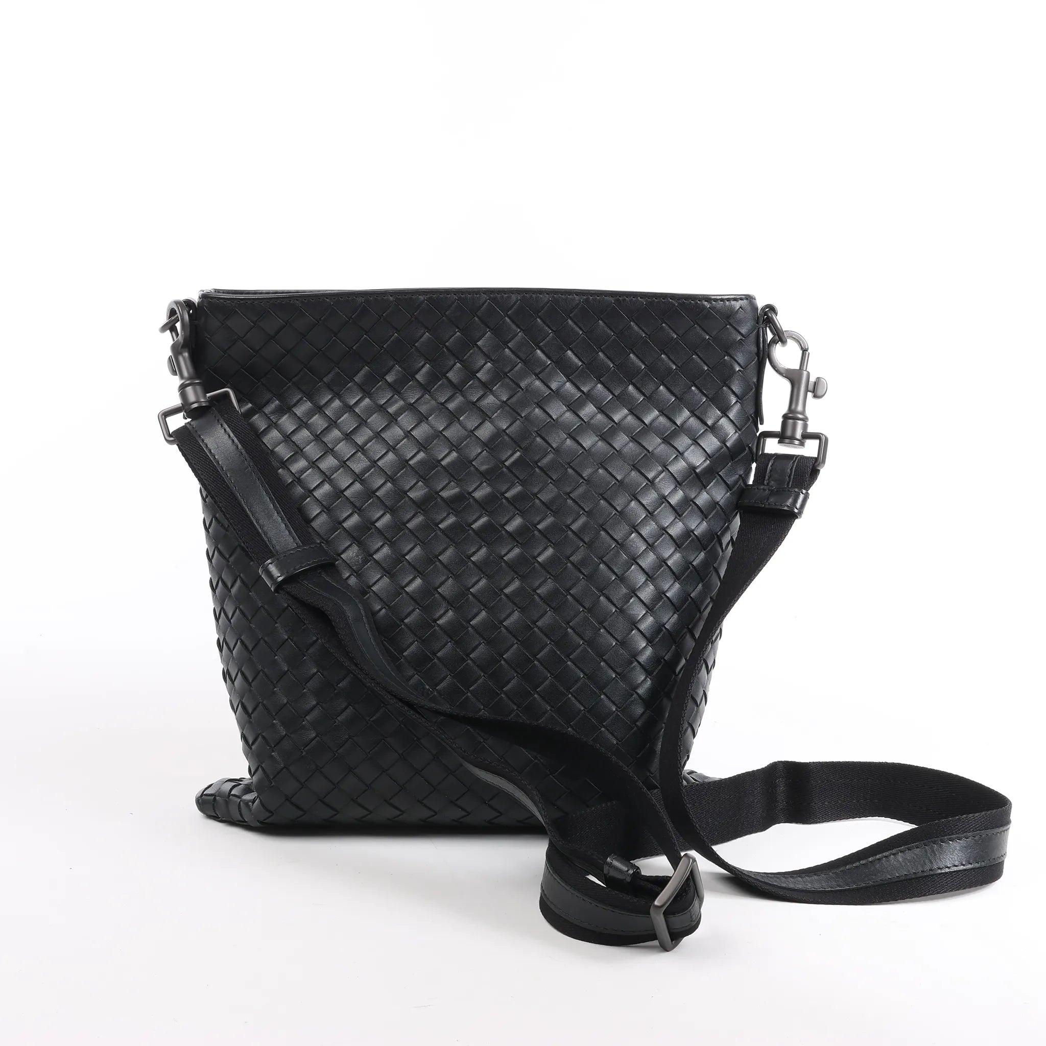 Bottega Veneta VN Intrecciato Leather Crossbody Messenger Bag in Black