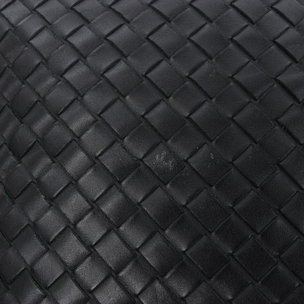 Bottega Veneta VN Intrecciato Leather Crossbody Messenger Bag in Black