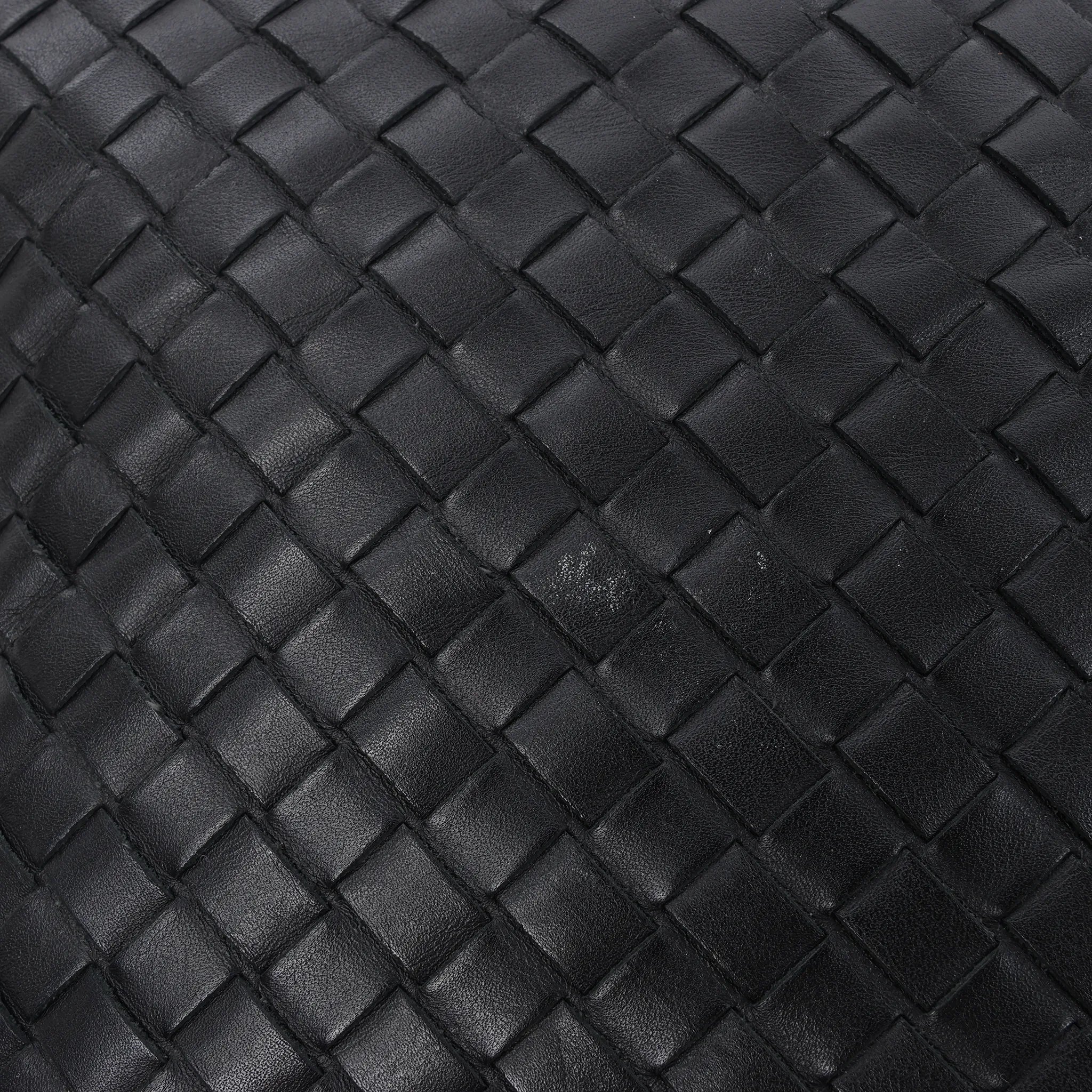 Bottega Veneta VN Intrecciato Leather Crossbody Messenger Bag in Black