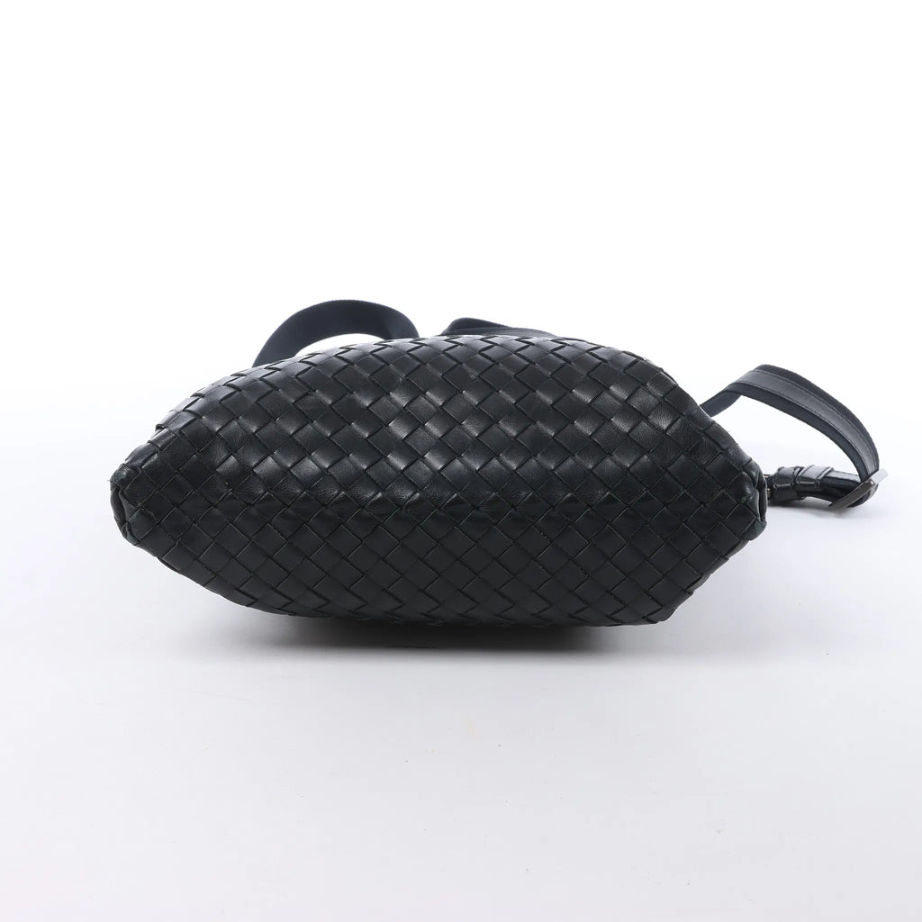 Bottega Veneta VN Intrecciato Crossbody Messenger Bag in Black