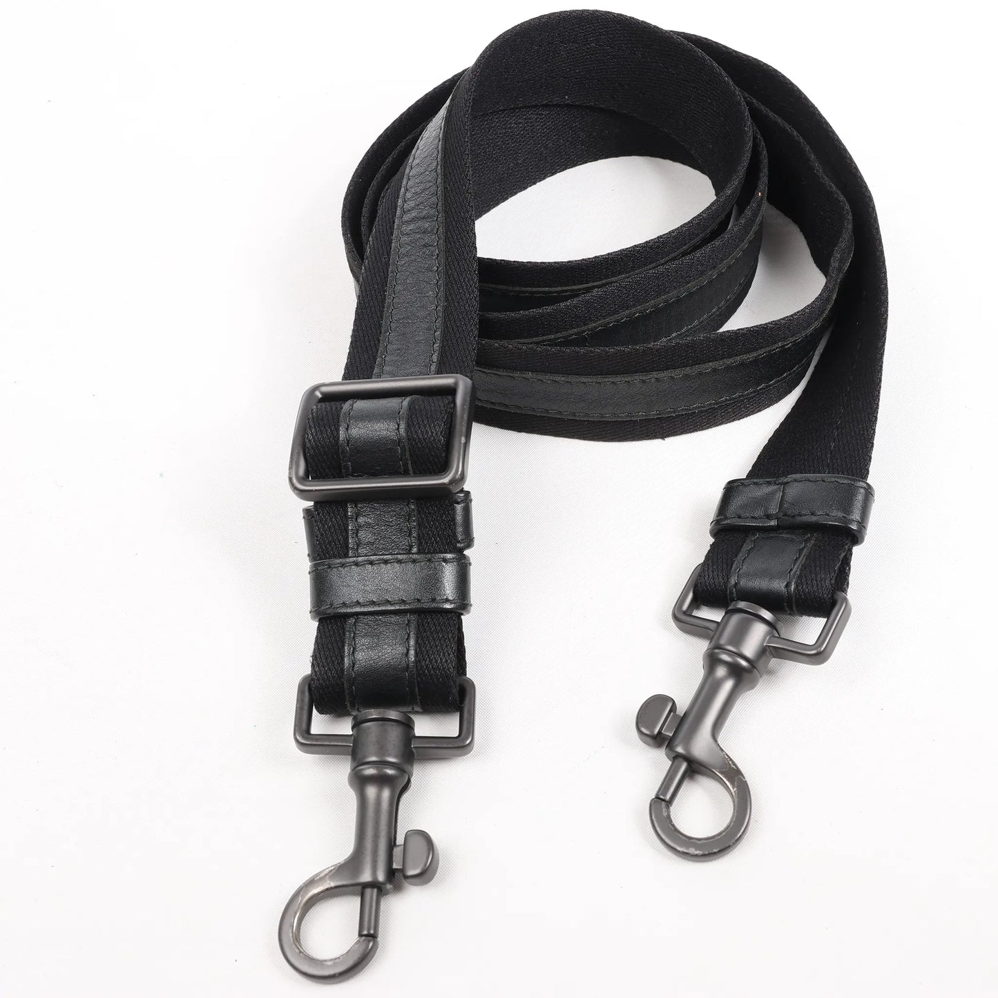 Bottega Veneta VN Nappa Intrecciato Crossbody Messenger Bag in Black