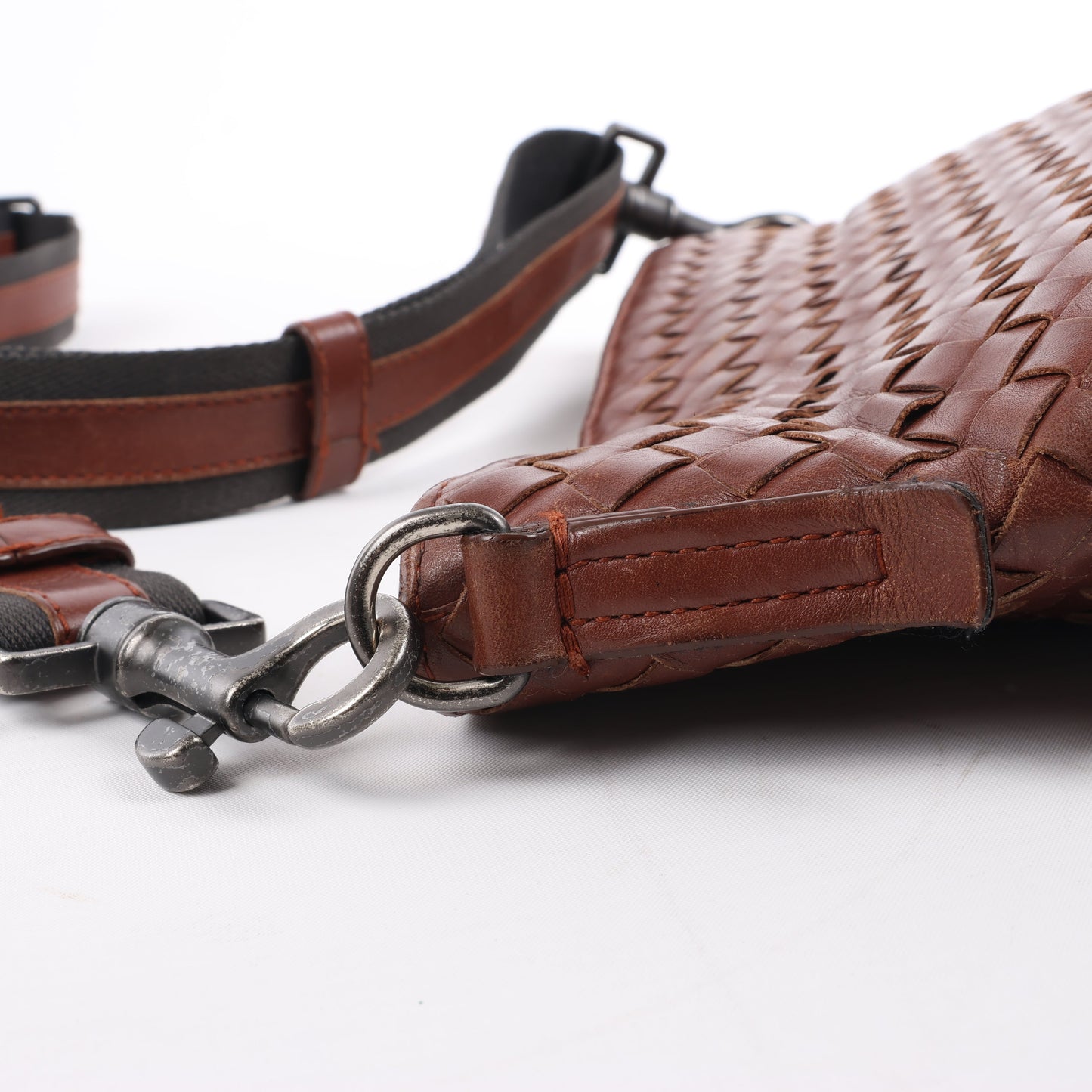 Bottega Veneta Nappa Intrecciato VN Crossbody Messenger Bag in Brown