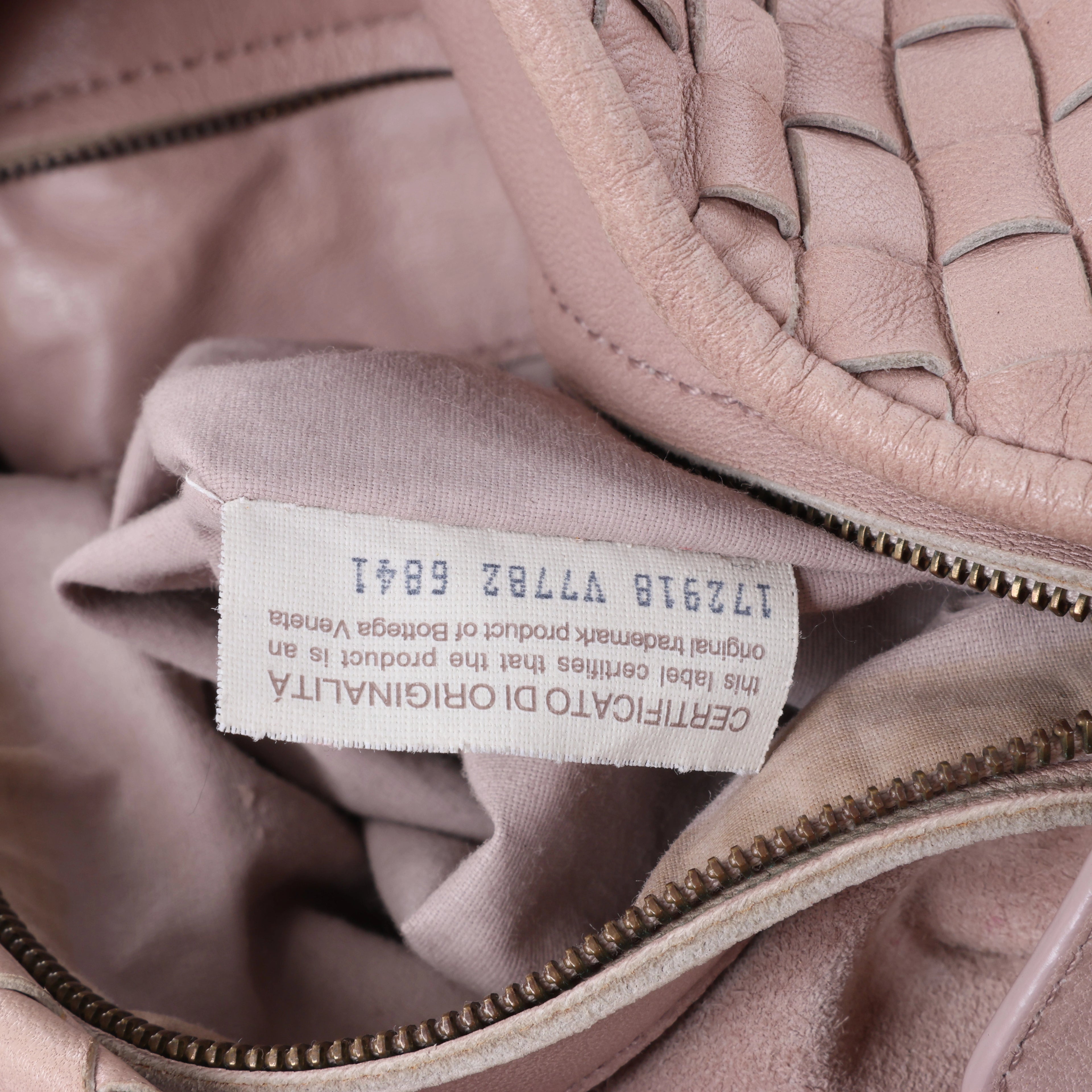 Bottega Veneta Intrecciato Leather Shoulder bag in Pink