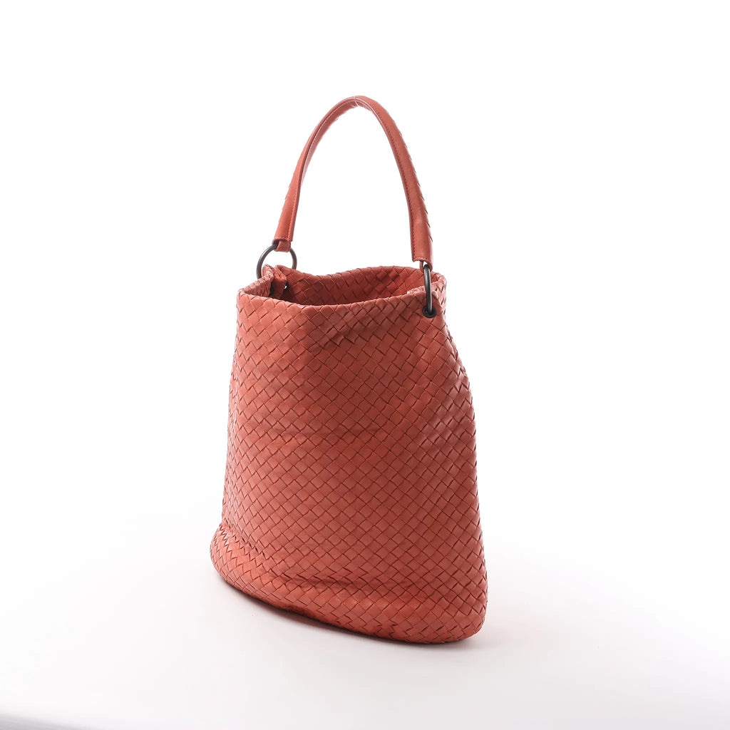 Bottega Veneta Intrecciato Leather Shoulder bag in Pink
