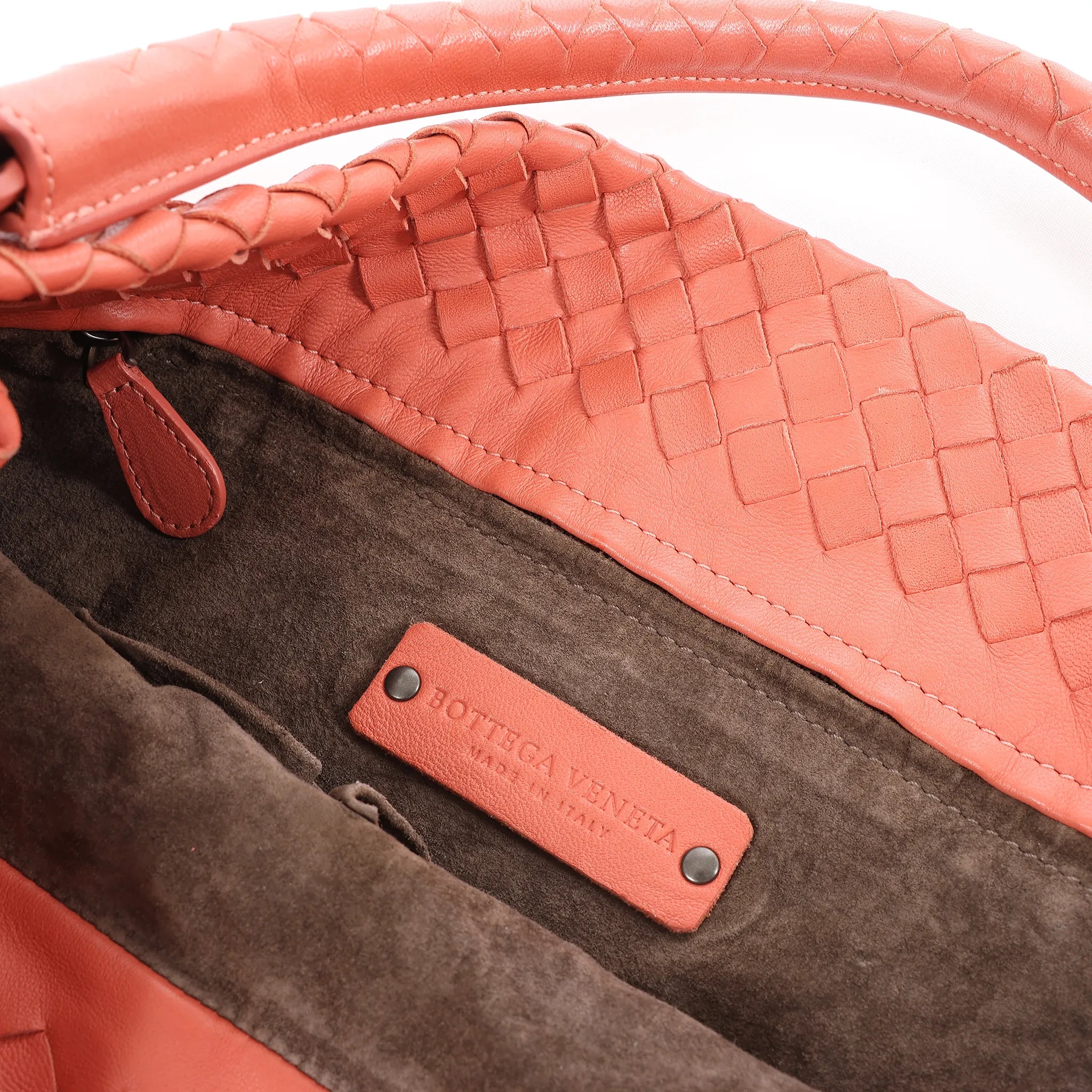 Bottega Veneta Intrecciato Leather Shoulder bag in Pink
