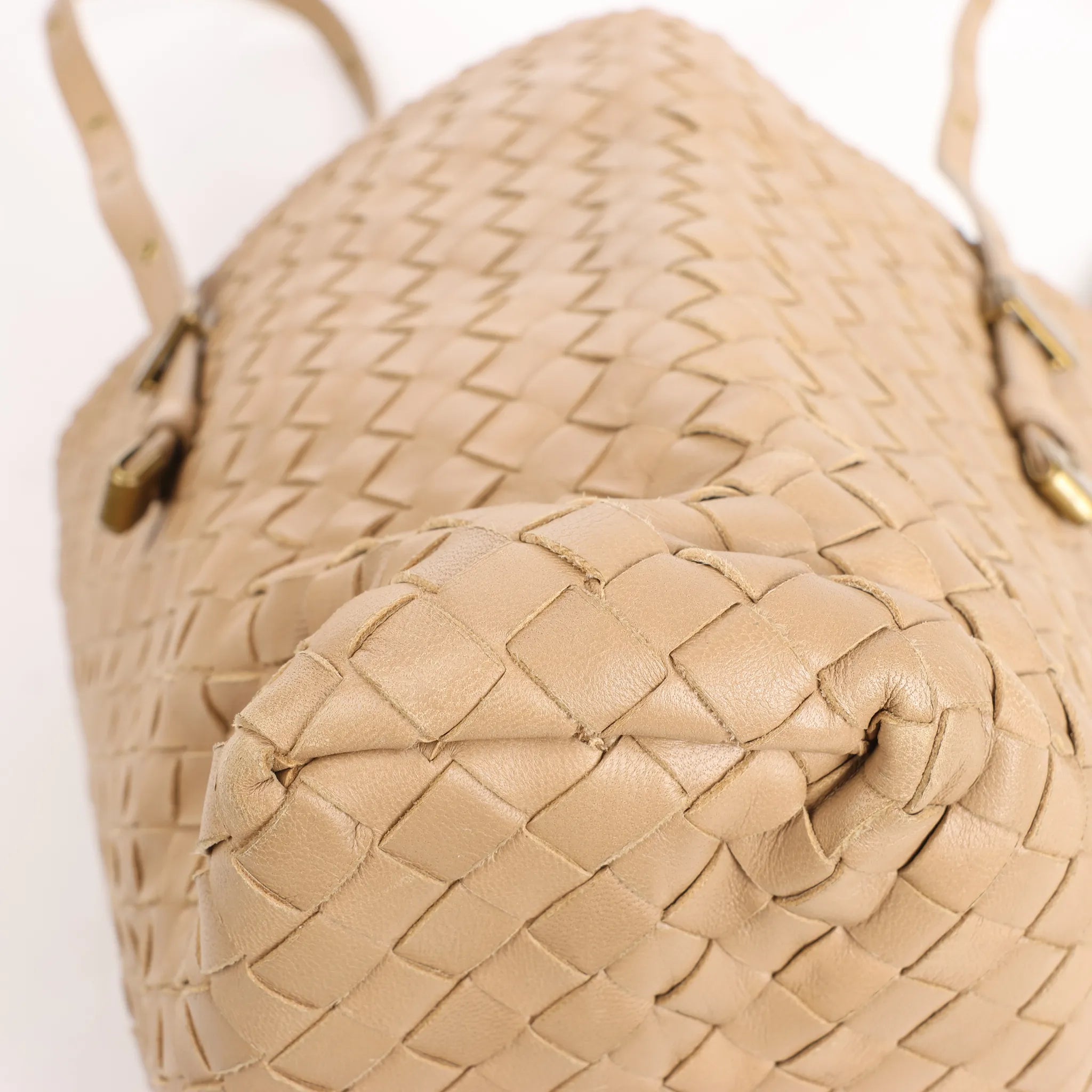 Bottega Veneta Intrecciato Leather Shoulder Bag in Beige