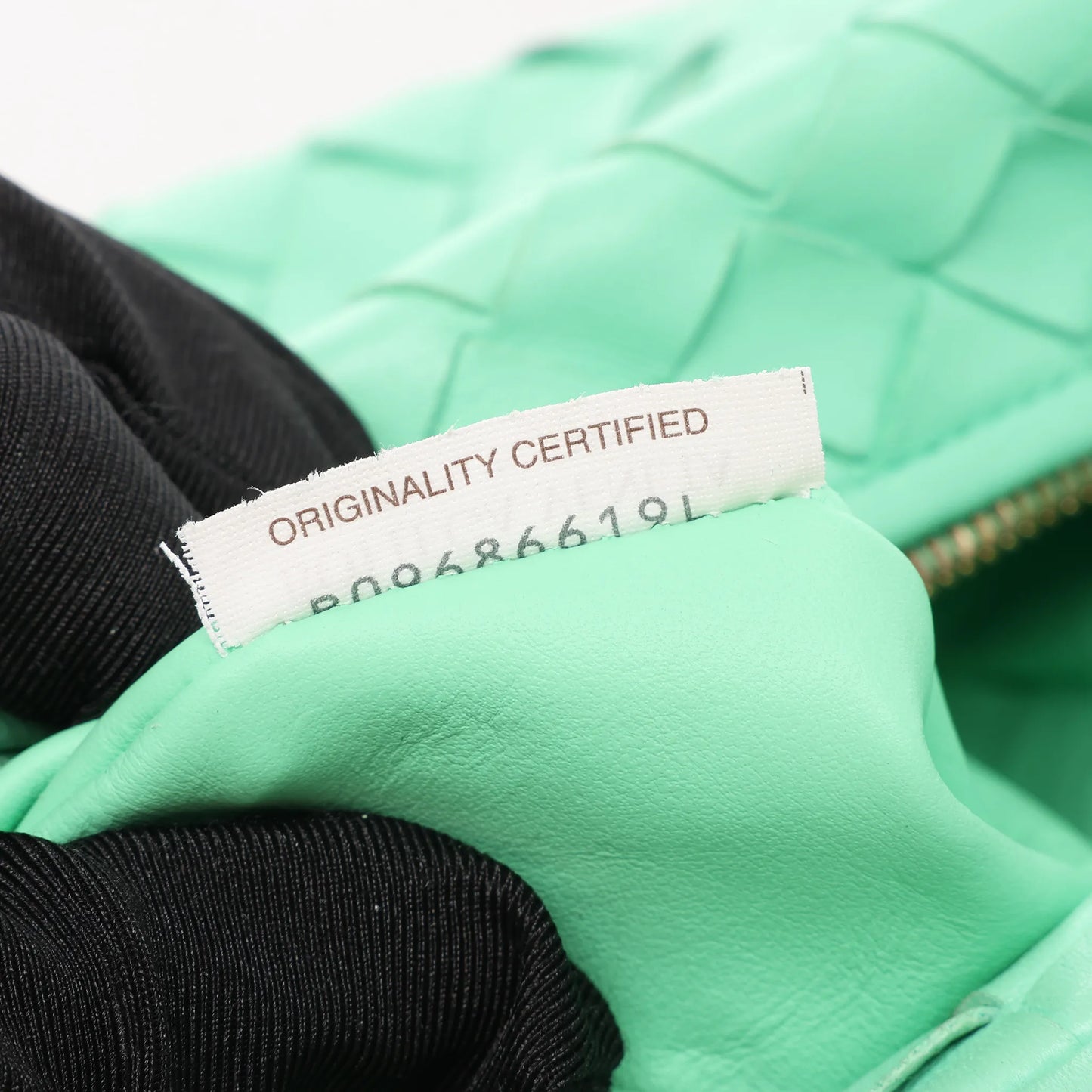 Bottega Veneta Intrecciato Mini Jodie Lederhandtasche in Grün