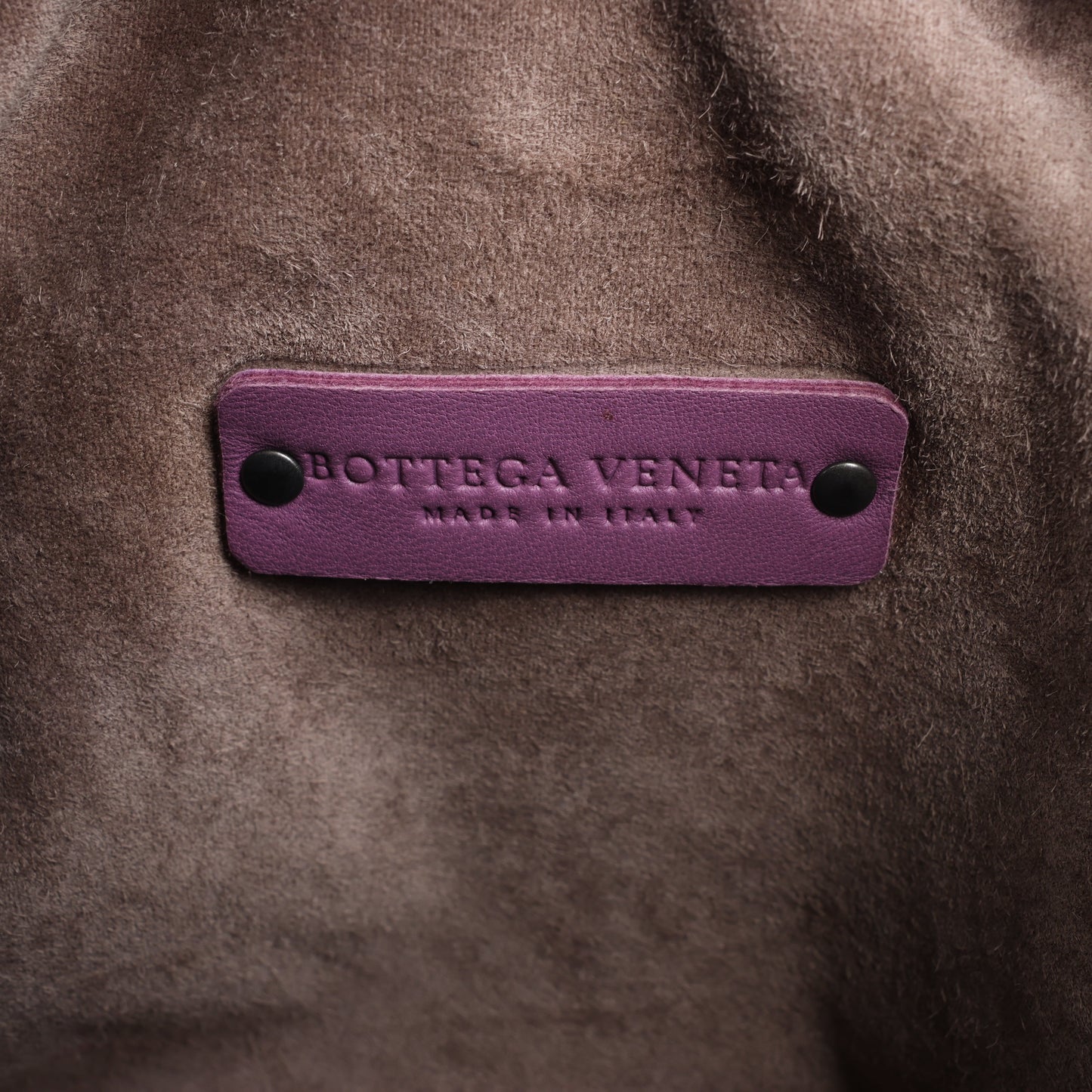 Bottega Veneta Sac à bandoulière en cuir Intrecciato en violet