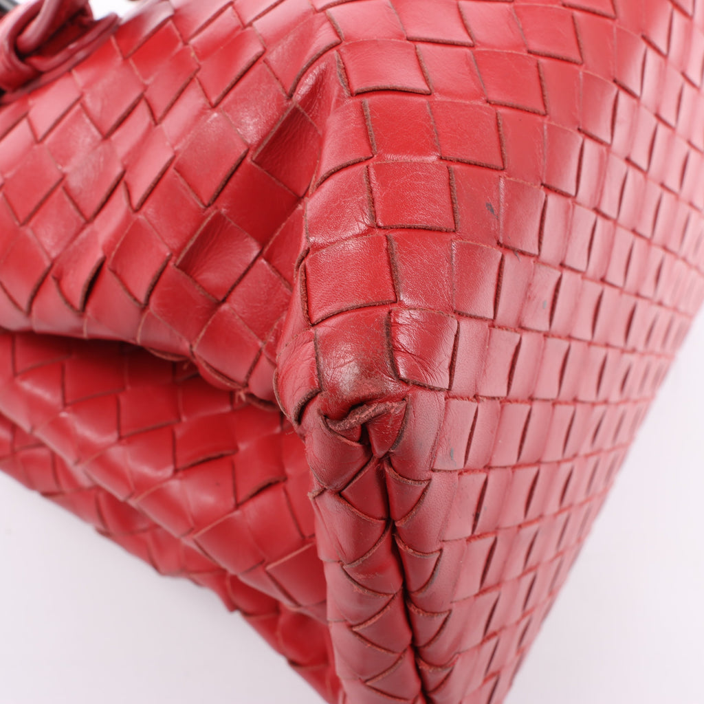 Bottega Veneta Intrecciato Roma Leather Handbag in Red