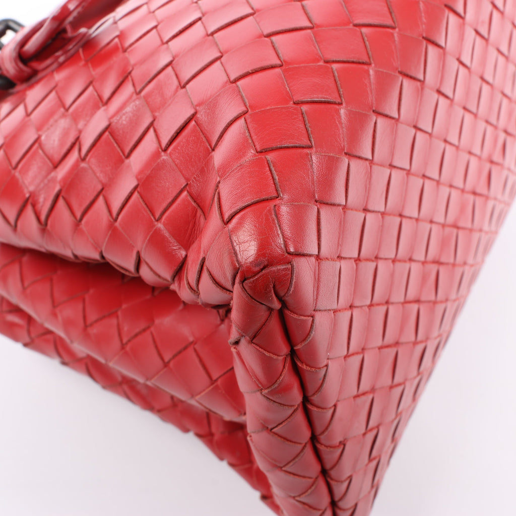Bottega Veneta Intrecciato Roma Leather Handbag in Red