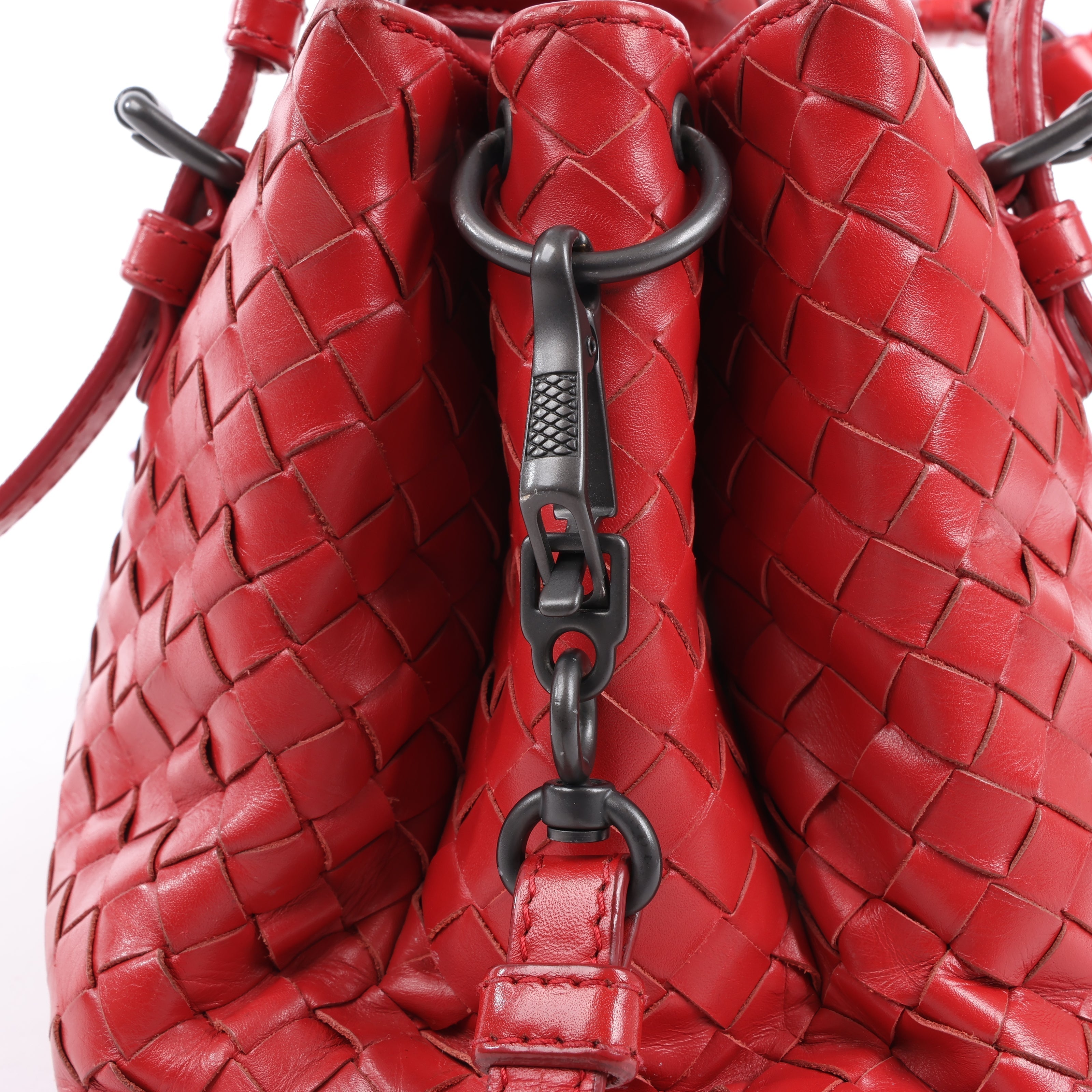 Bottega Veneta Intrecciato Roma Leather Handbag in Red