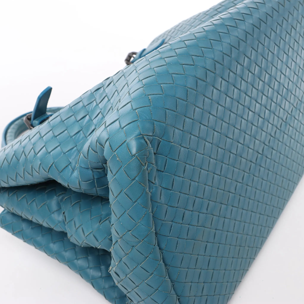 Bottega Veneta Intrecciato Roma Leather Handbag in Blue