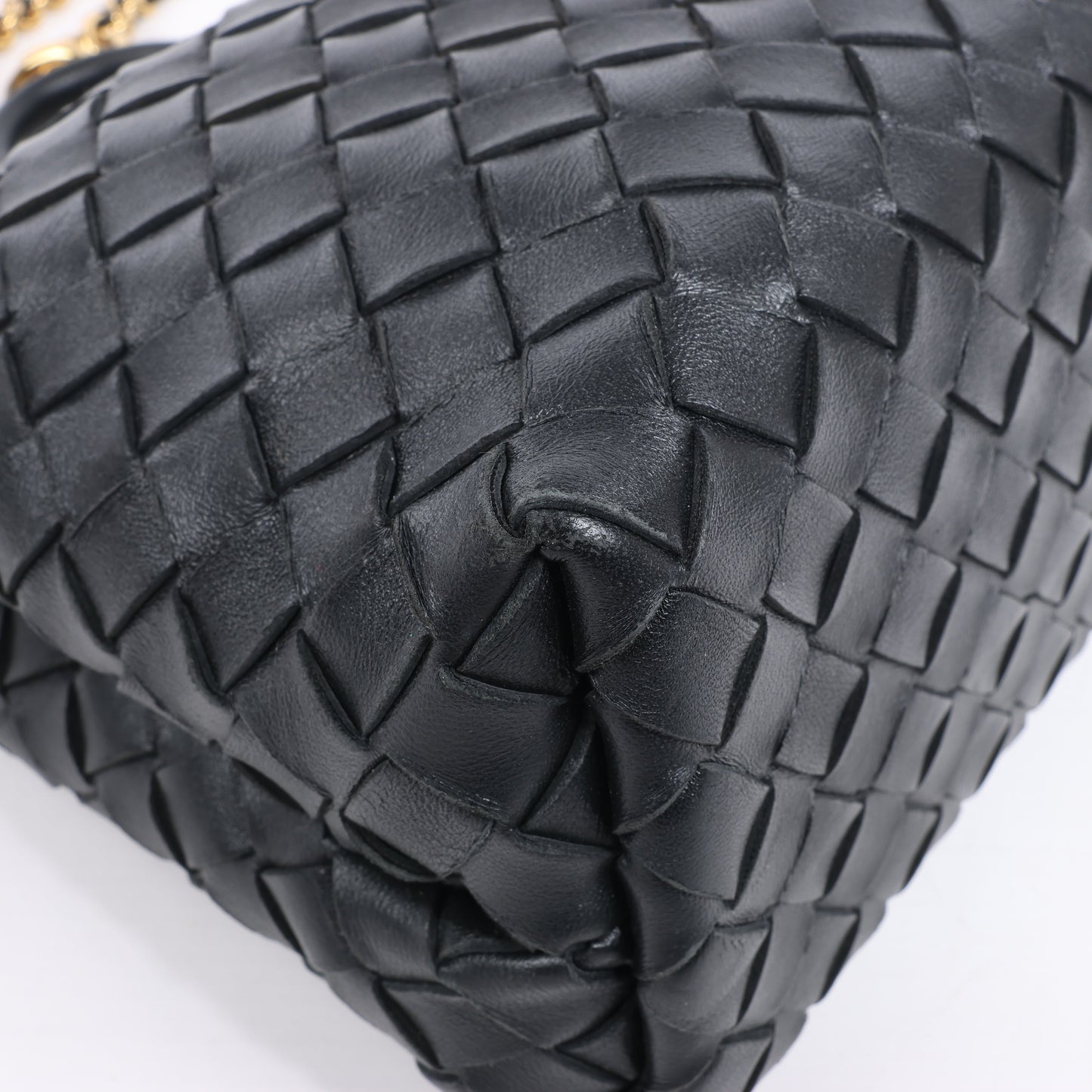 Bottega Veneta Intrecciato Petit sac à main 2 voies en cuir Andiamo en noir