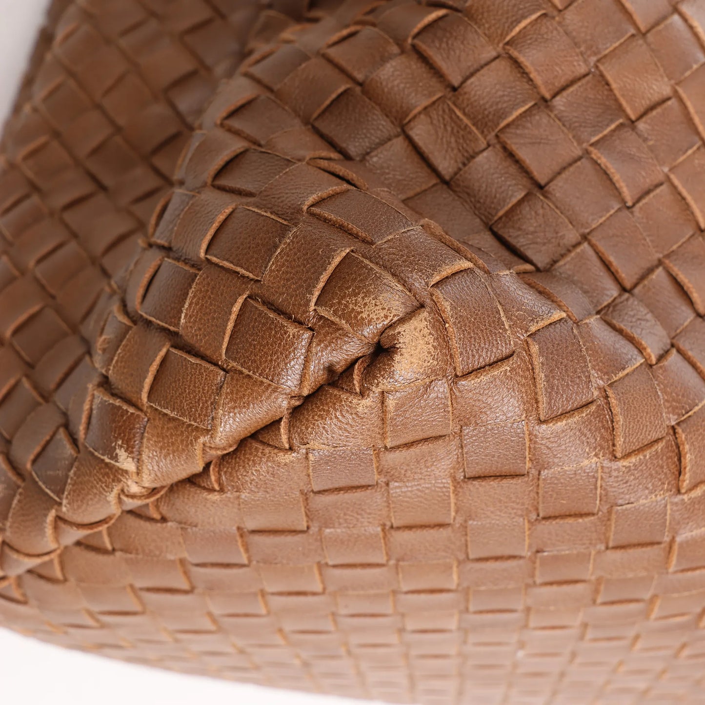 Bottega Veneta Intrecciato Roma Leather Handbag in Brown