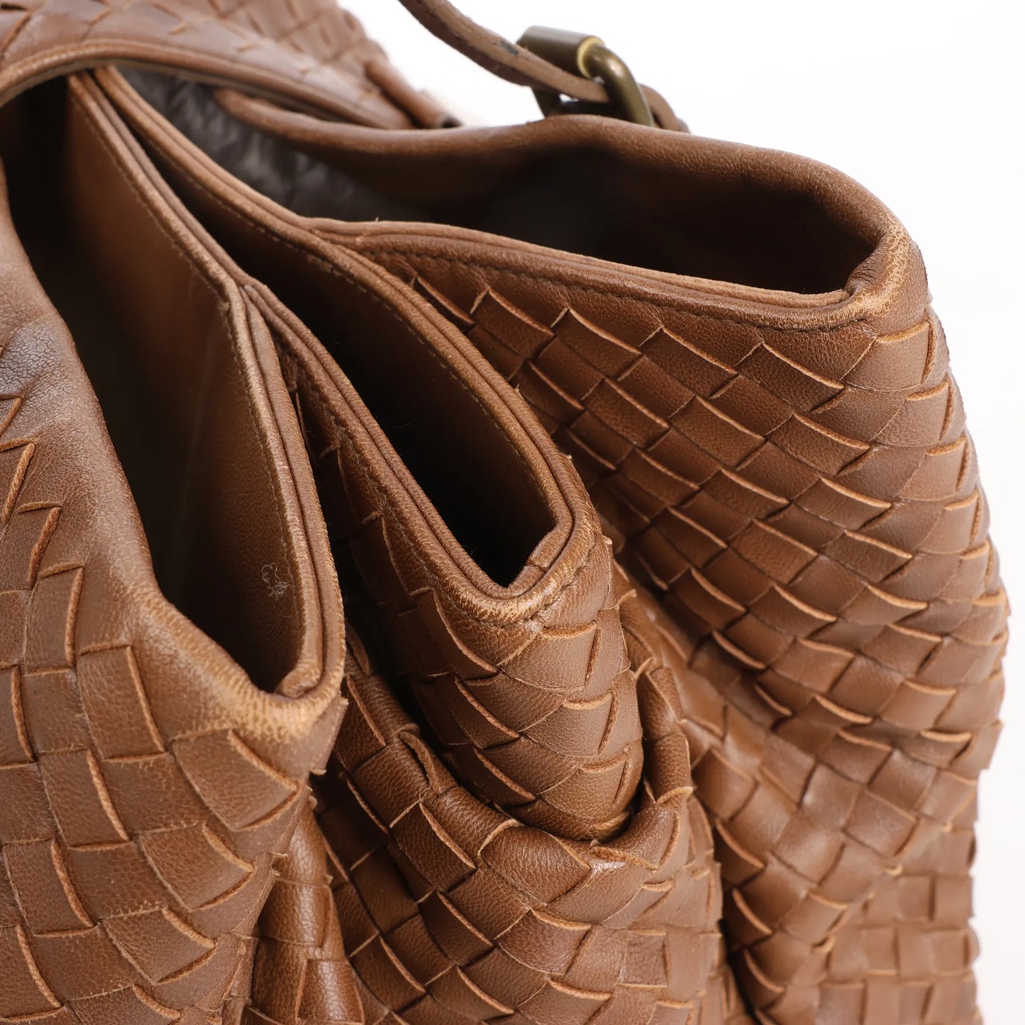 Bottega Veneta Intrecciato Roma Leather Handbag in Brown
