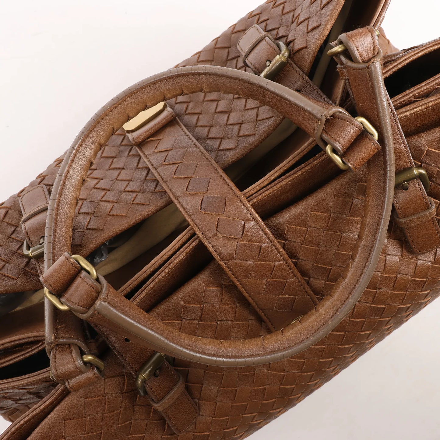 Bottega Veneta Intrecciato Roma Leather Handbag in Brown