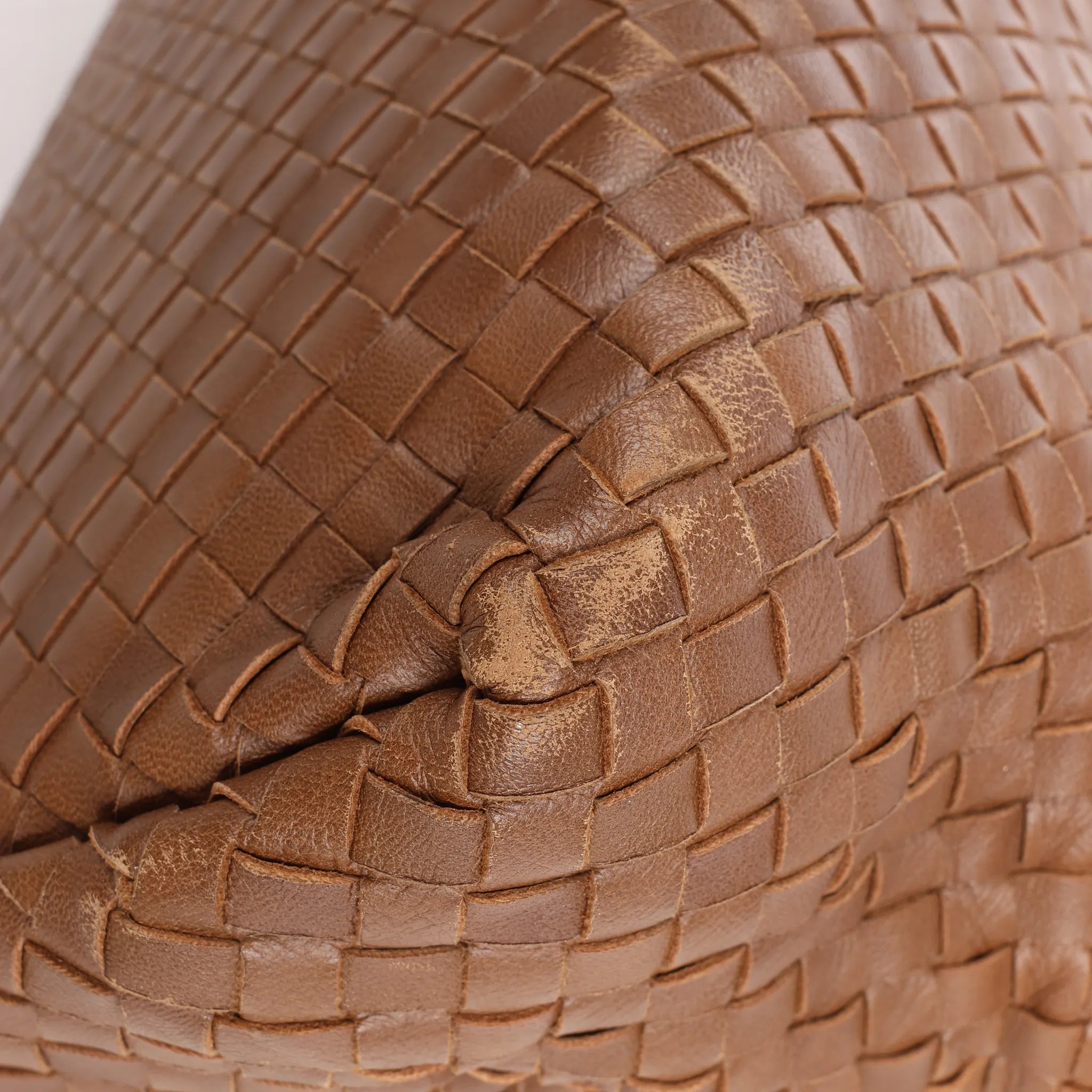 Bottega Veneta Intrecciato Roma Leather Handbag in Brown