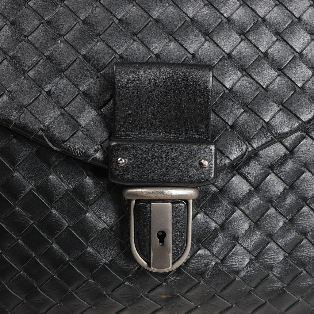Bottega Veneta Intrecciato Leather Handbag in Black