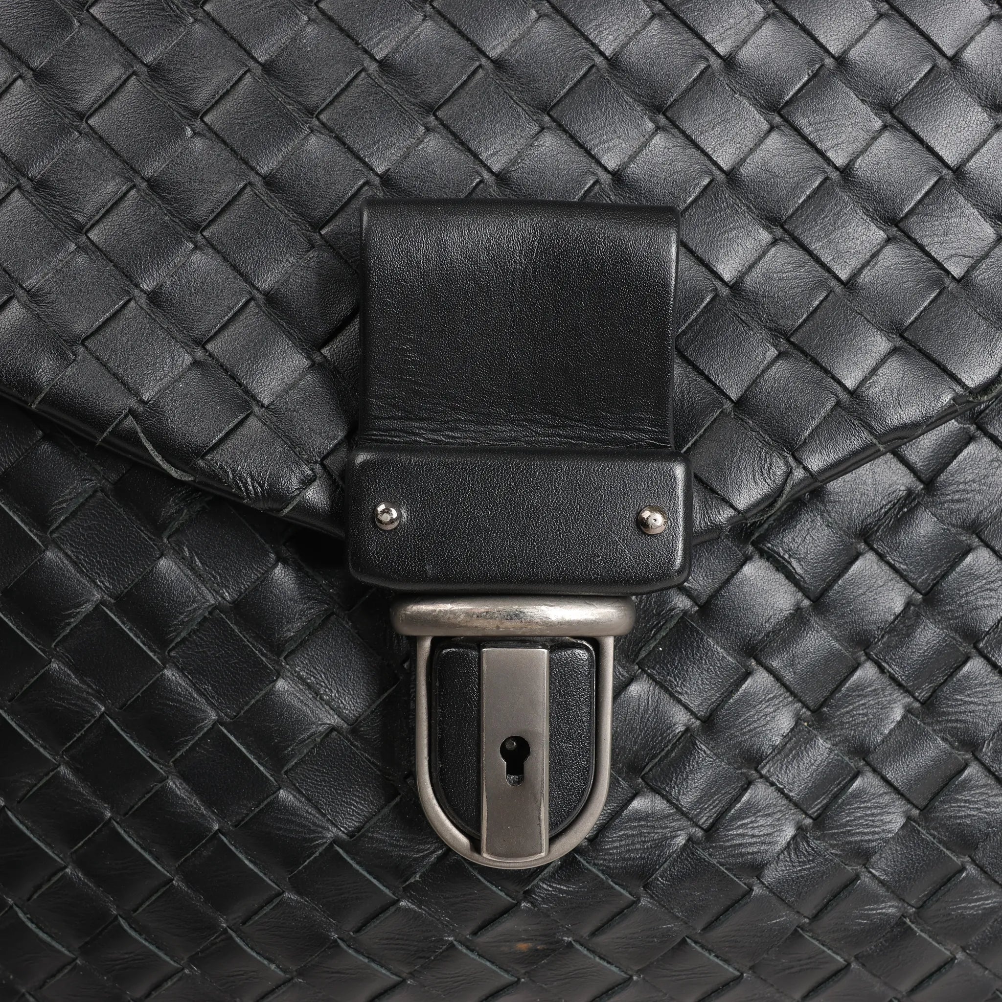 Bottega Veneta Intrecciato Leather Handbag in Black