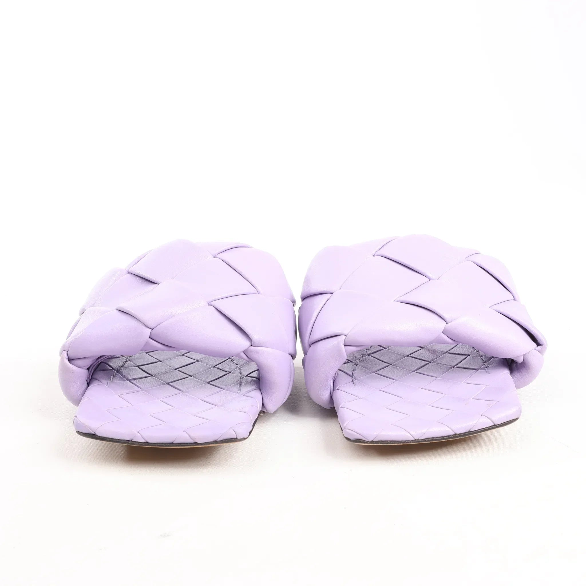 Bottega Veneta Lido Intrecciato Leather Sandals in Purple, Size 37 EU