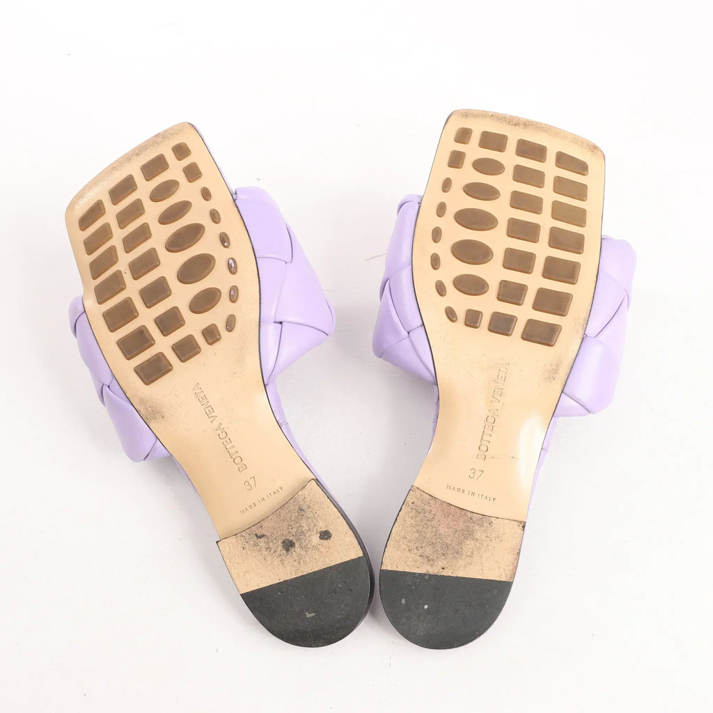 Bottega Veneta Lido Intrecciato Leather Sandals in Purple, Size 37 EU