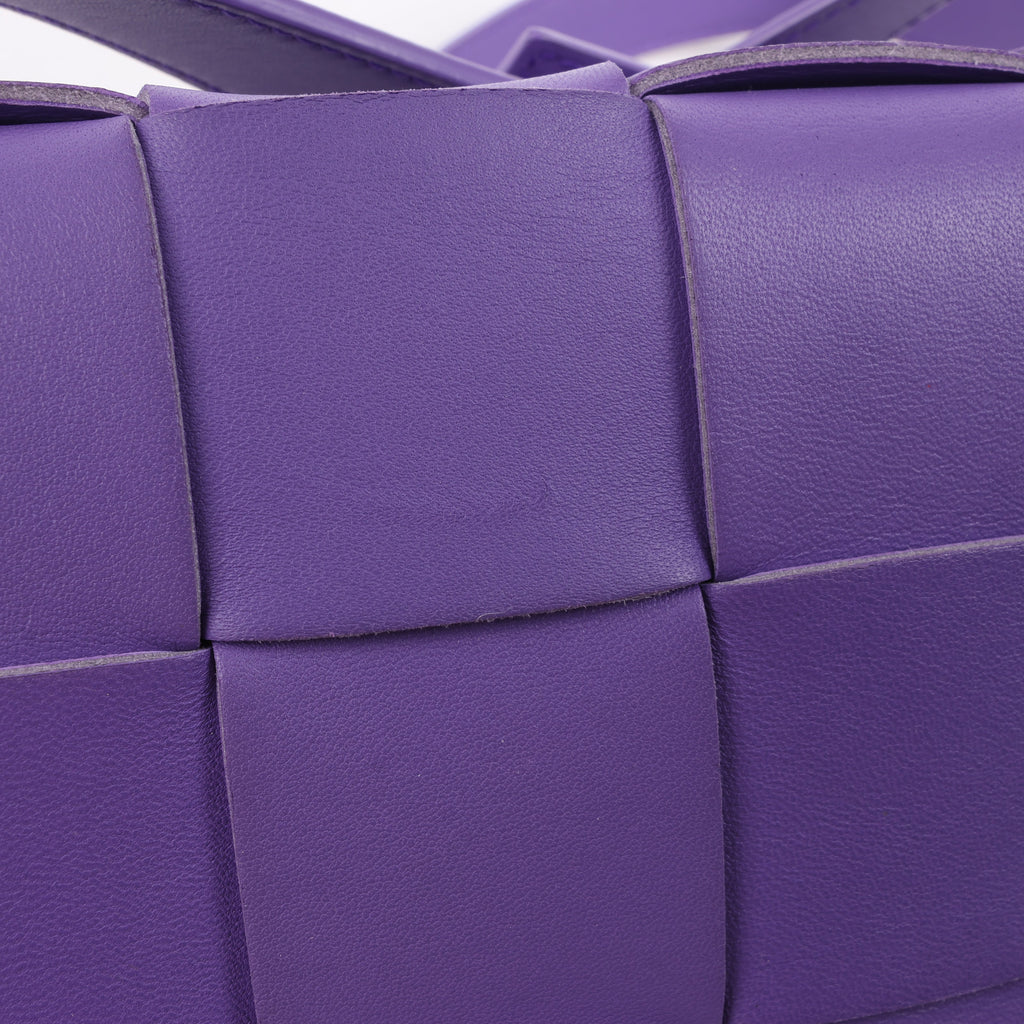 Bottega Veneta Maxi Intrecciato Cassette Leather Shoulder Bag in Purple