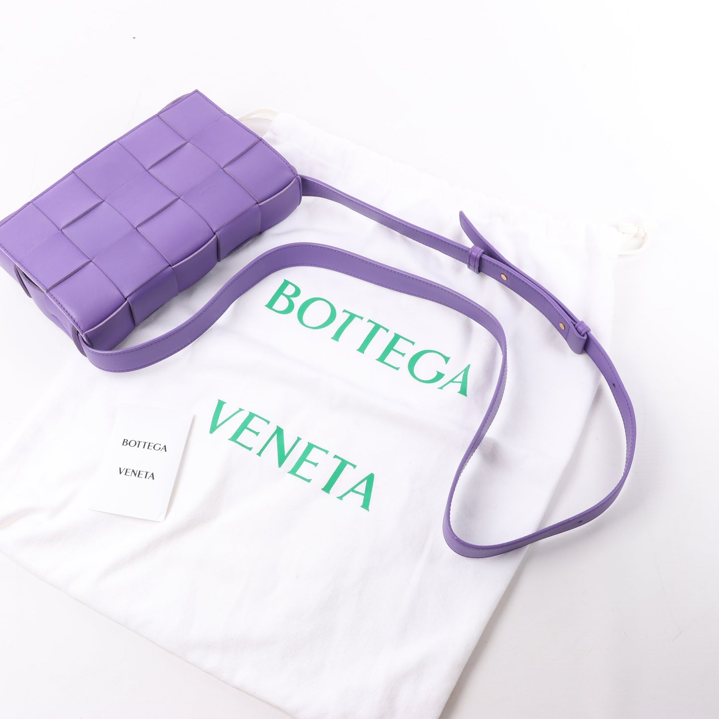 Bottega Veneta Maxi Intrecciato Cassette Leather Shoulder Bag in Purple