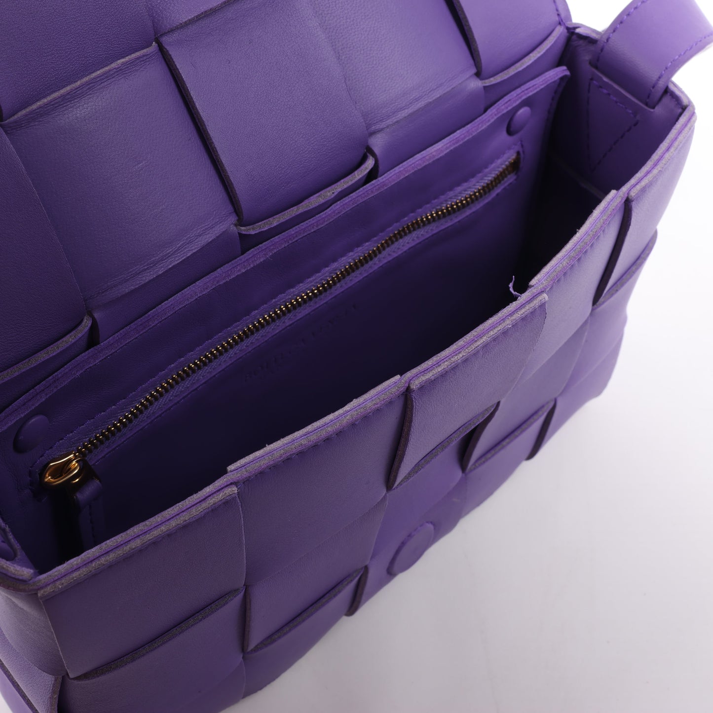 Bottega Veneta Maxi Intrecciato Cassette Leather Shoulder Bag in Purple