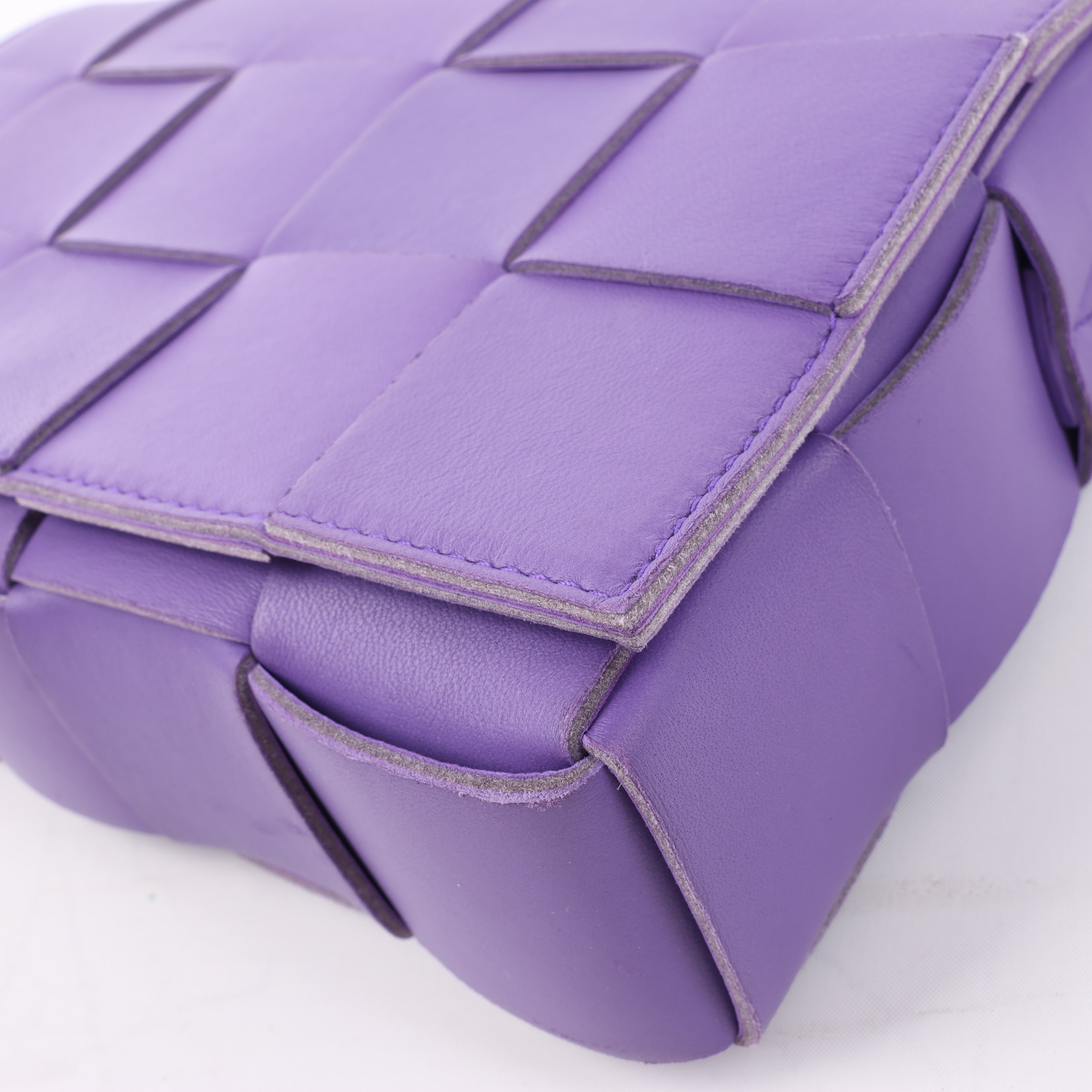 Bottega Veneta Maxi Intrecciato Cassette Leather Shoulder Bag in Purple