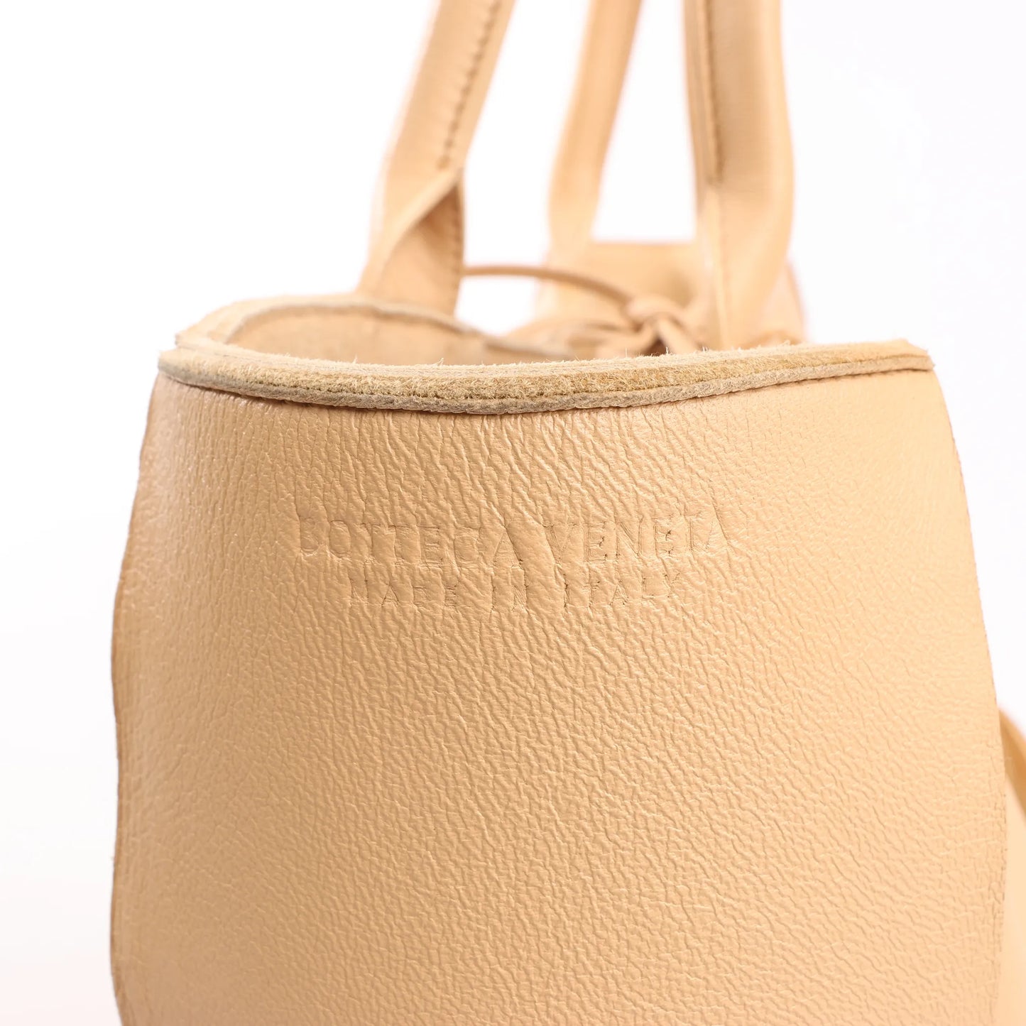Bottega Veneta The Arco Maxi Intrecciato Large Leather Handbag in Beige