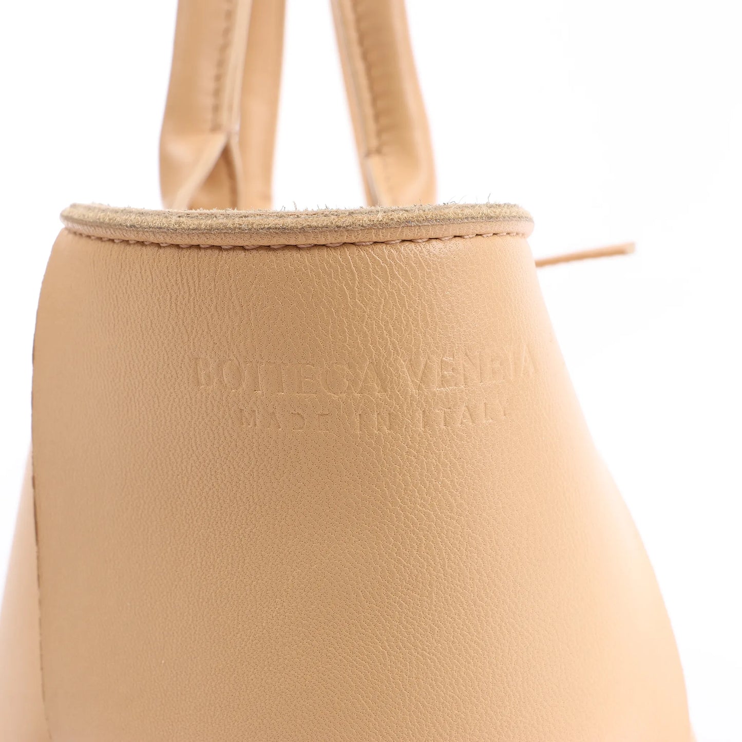 Bottega Veneta Nappa Maxi Intrecciato Medium Arco Handbag in Beige