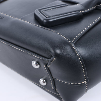 Bottega Veneta Arco Maxi Intrecciato Leather Handbag in Black