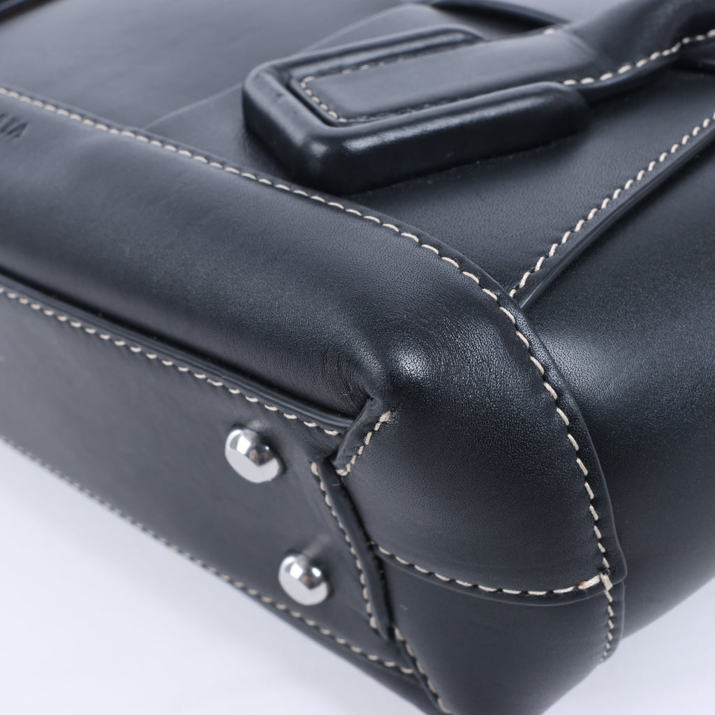 Bottega Veneta Arco Maxi Intrecciato Leather Handbag in Black