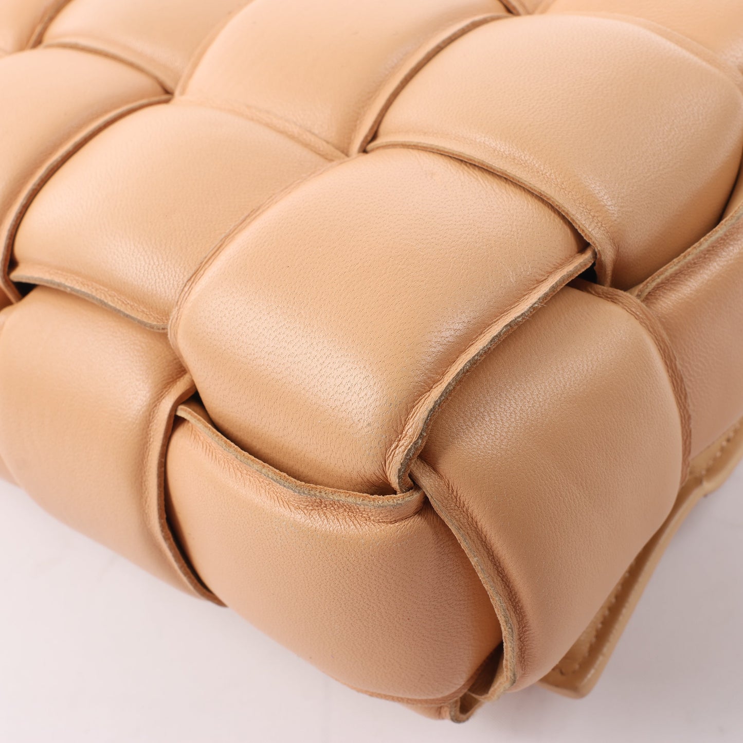 Bottega Veneta Padded Cassette Maxi Intrecciato Leather Shoulder Bag in Beige