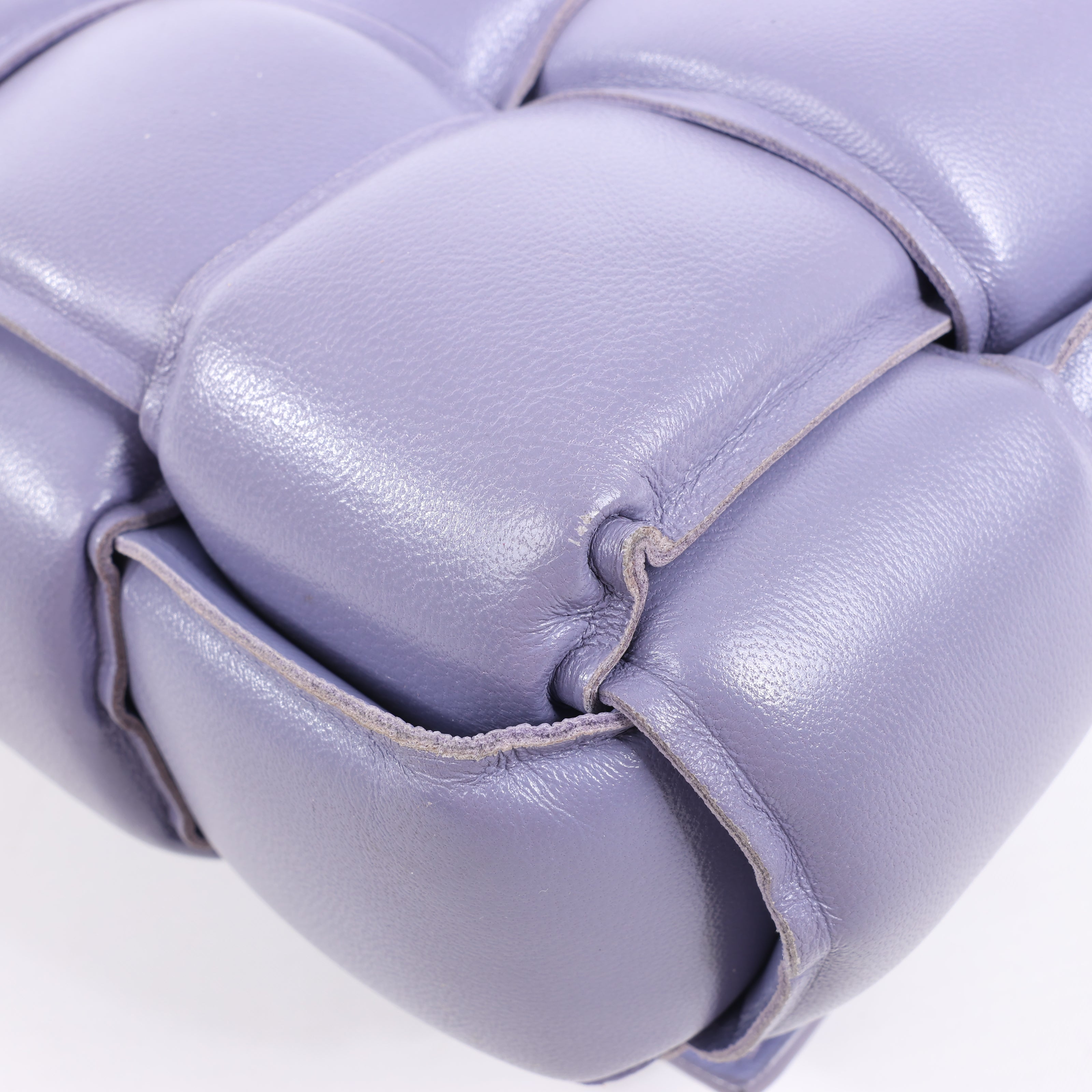 Bottega Veneta Padded Cassette Maxi Intrecciato Leather Shoulder Bag in Purple