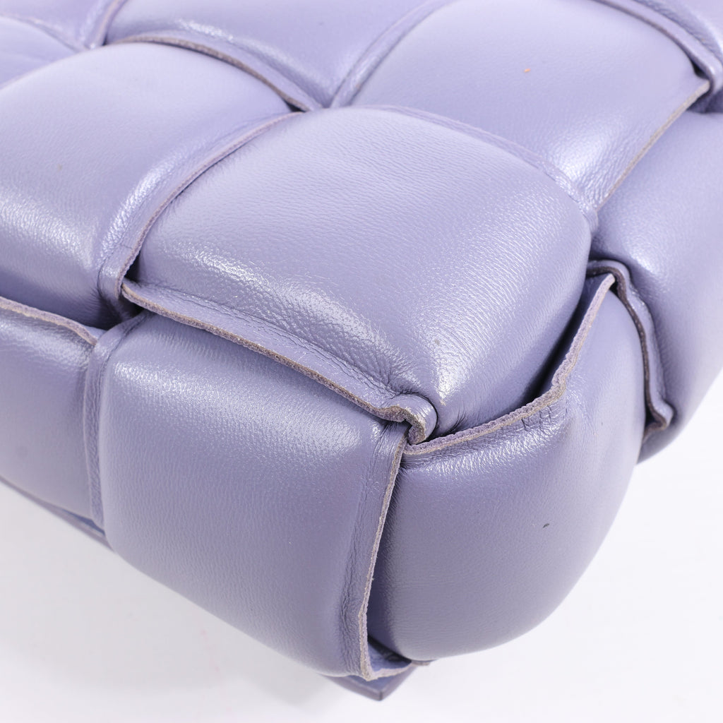 Bottega Veneta Padded Cassette Maxi Intrecciato Leather Shoulder Bag in Purple