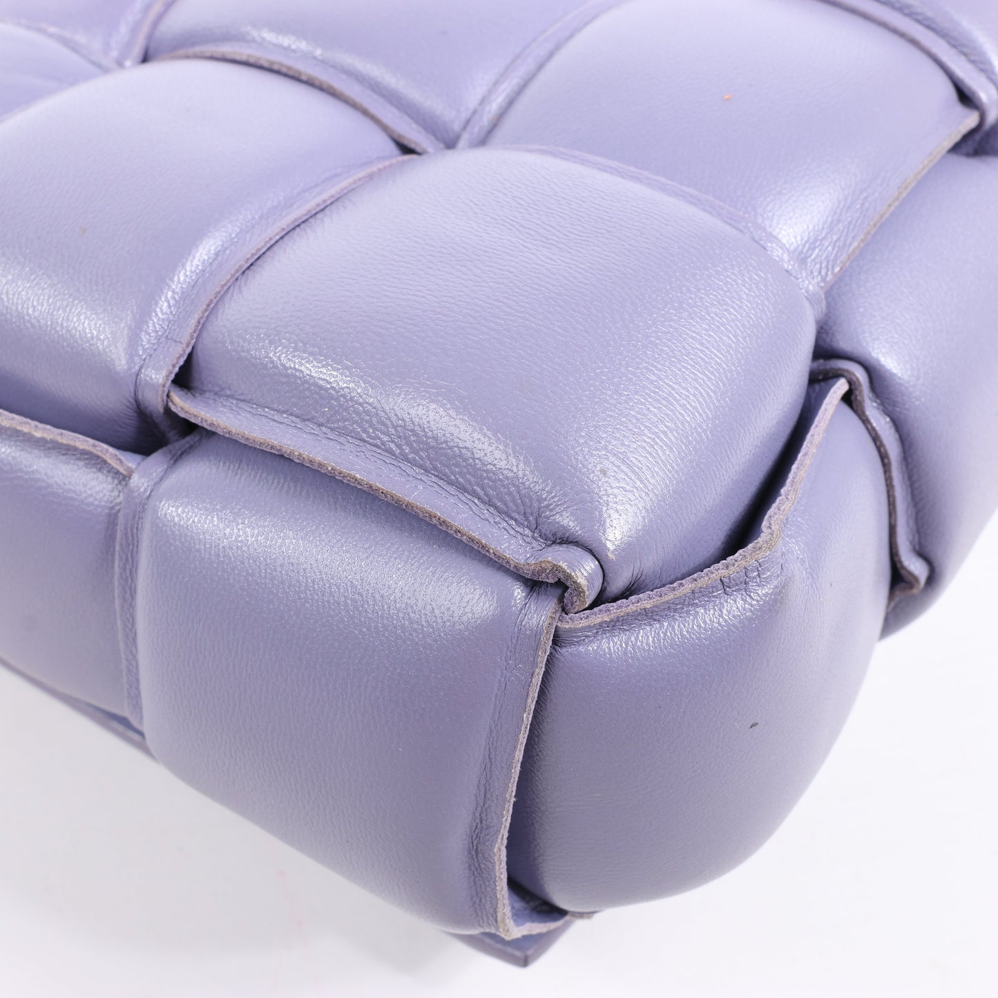 Bottega Veneta Padded Cassette Maxi Intrecciato Leather Shoulder Bag in Purple