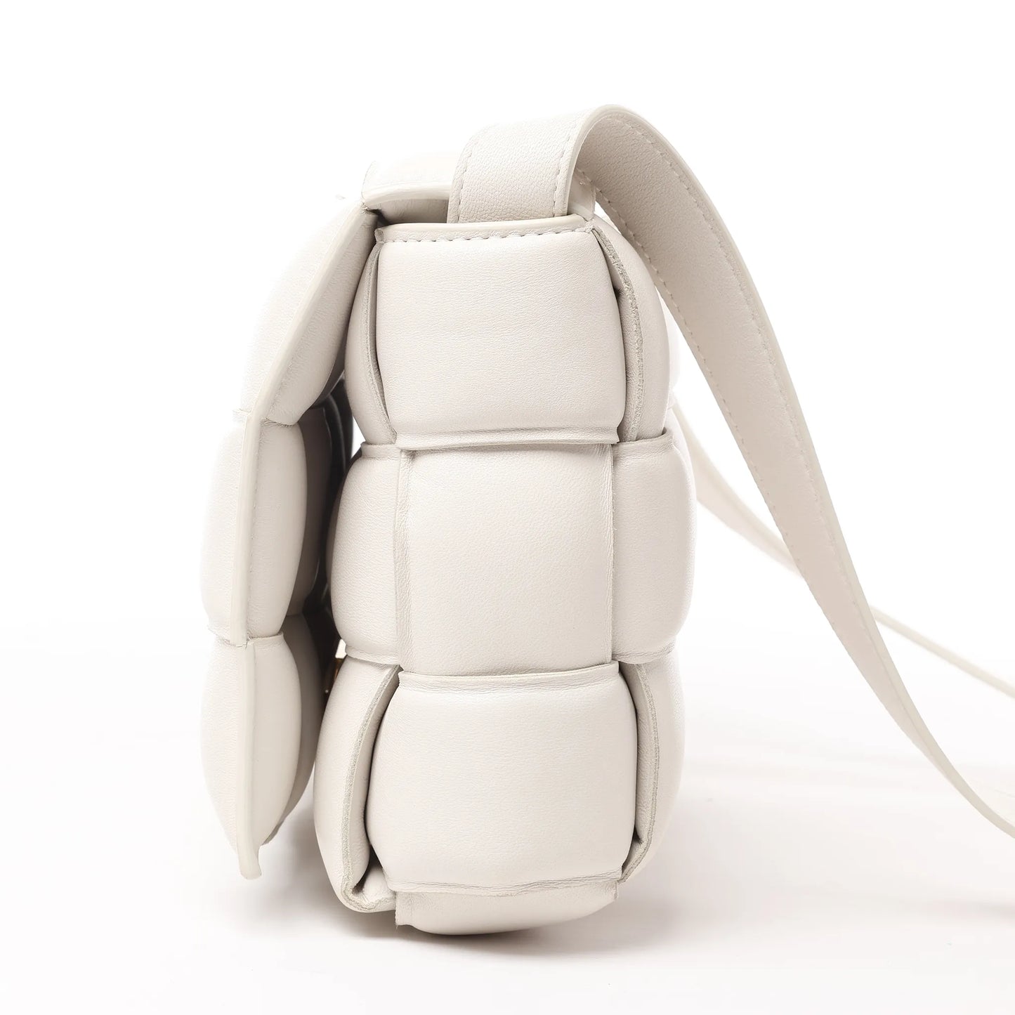 Bottega Veneta Padded Cassette Maxi Intrecciato Leather Shoulder Bag in Ecru