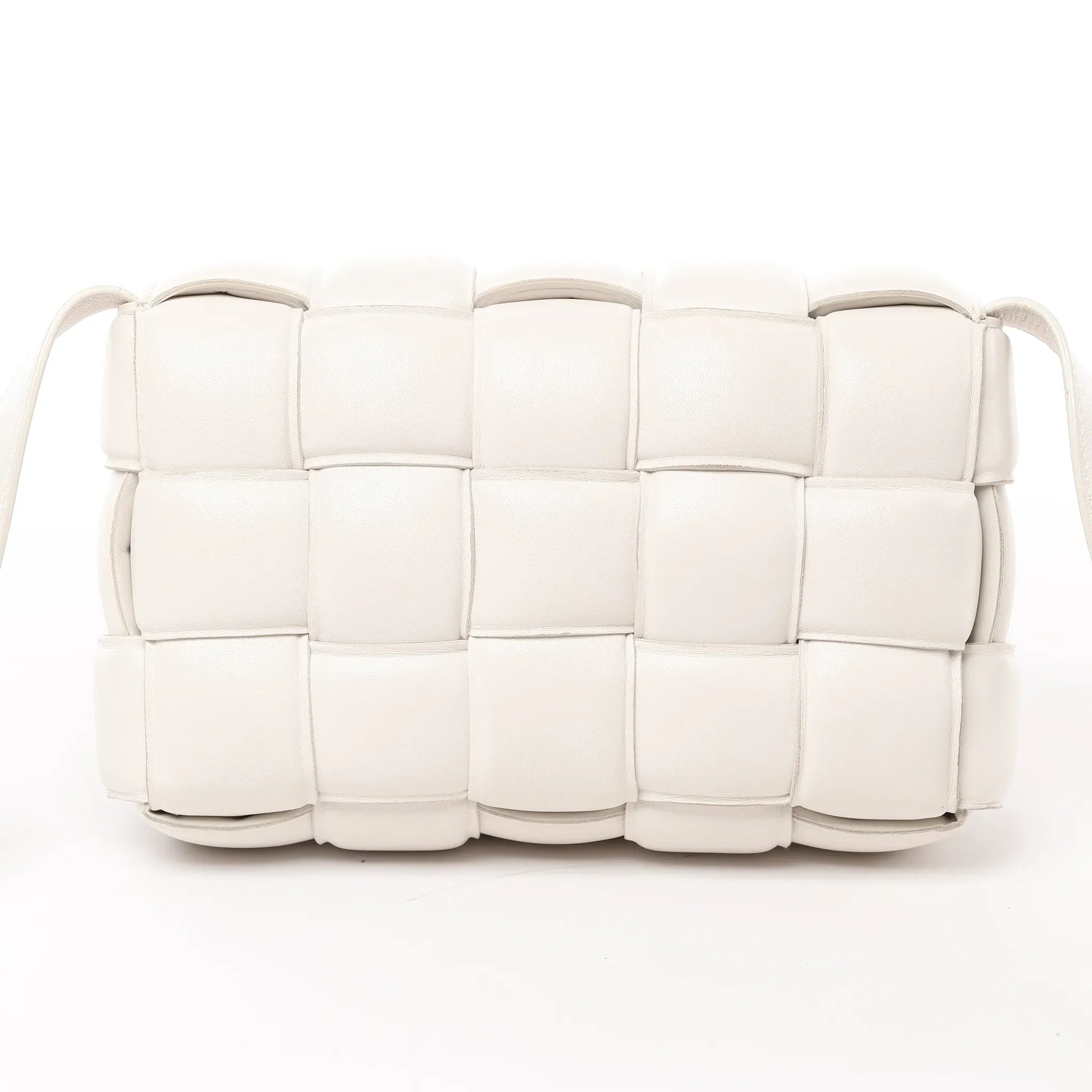 Bottega Veneta Padded Cassette Maxi Intrecciato Leather Shoulder Bag in Ecru