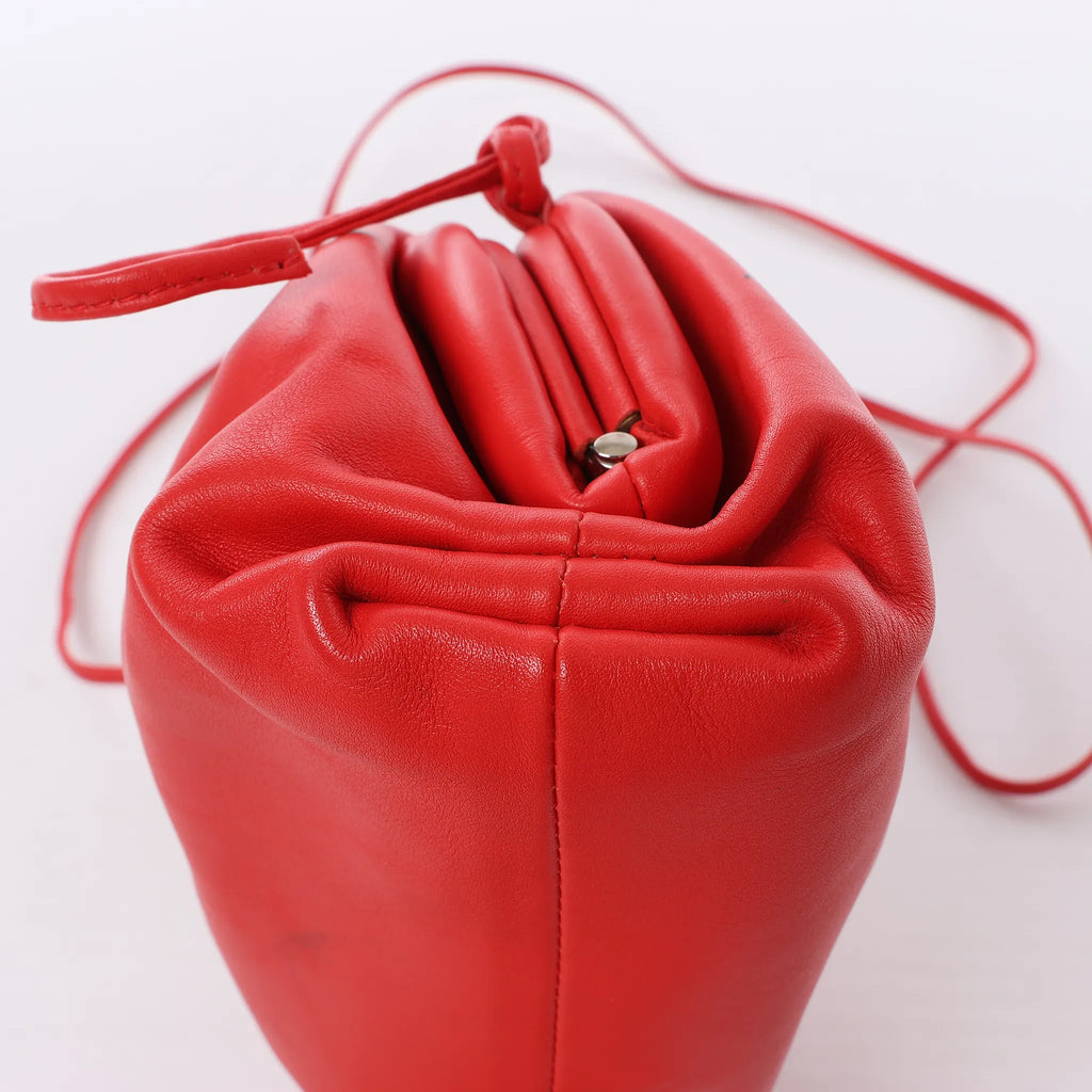 Bottega Veneta Mini The Pouch Leather Crossbody bag in Red