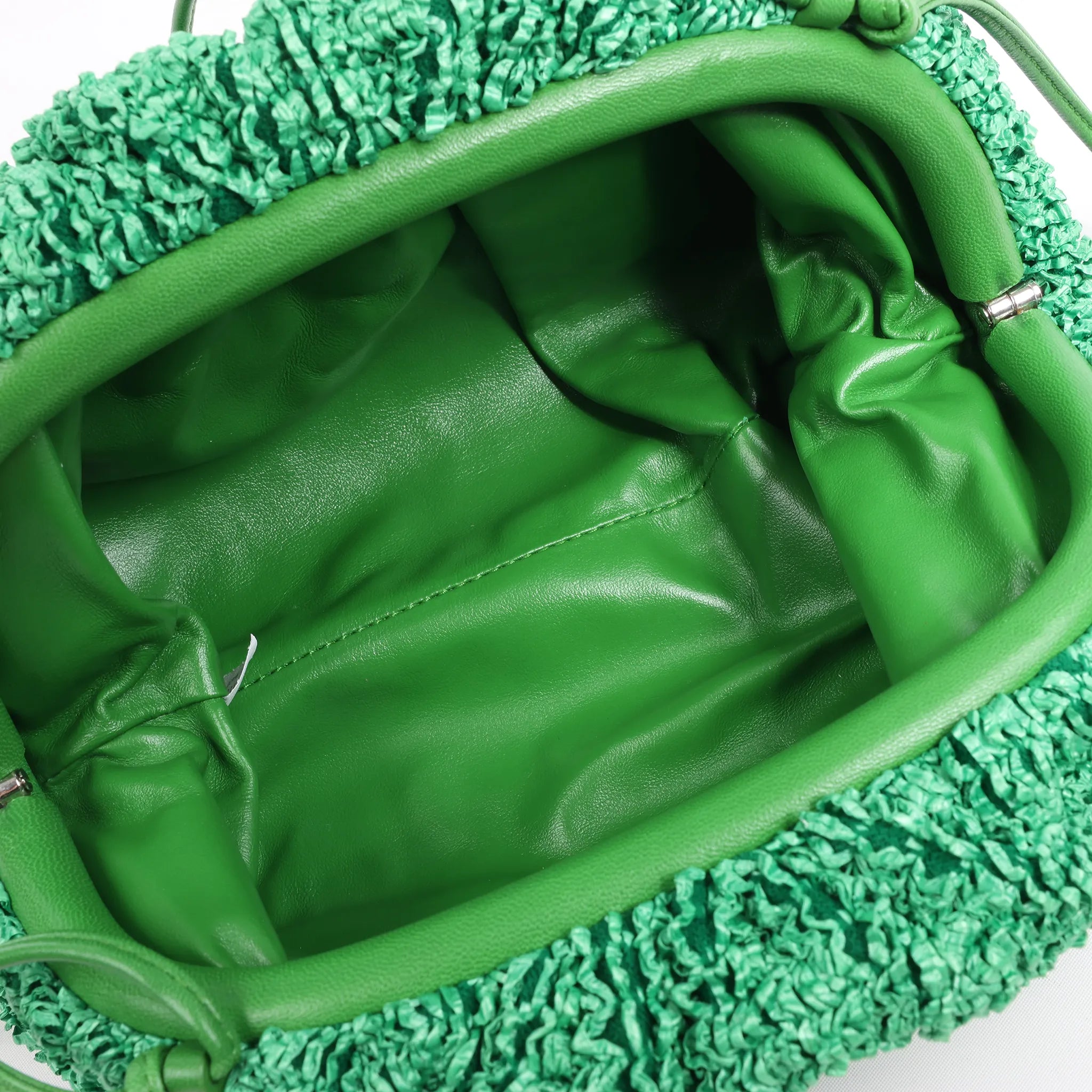 Bottega Veneta The Pouch Mini Raffia x Leather Crossbody bag in Green