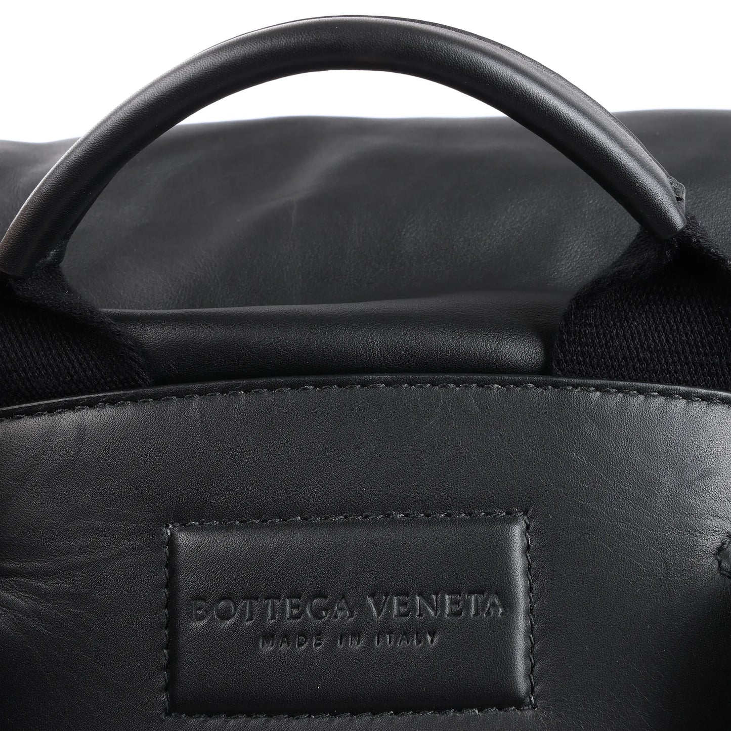 Sac à dos Bottega Veneta en cuir perforé noir