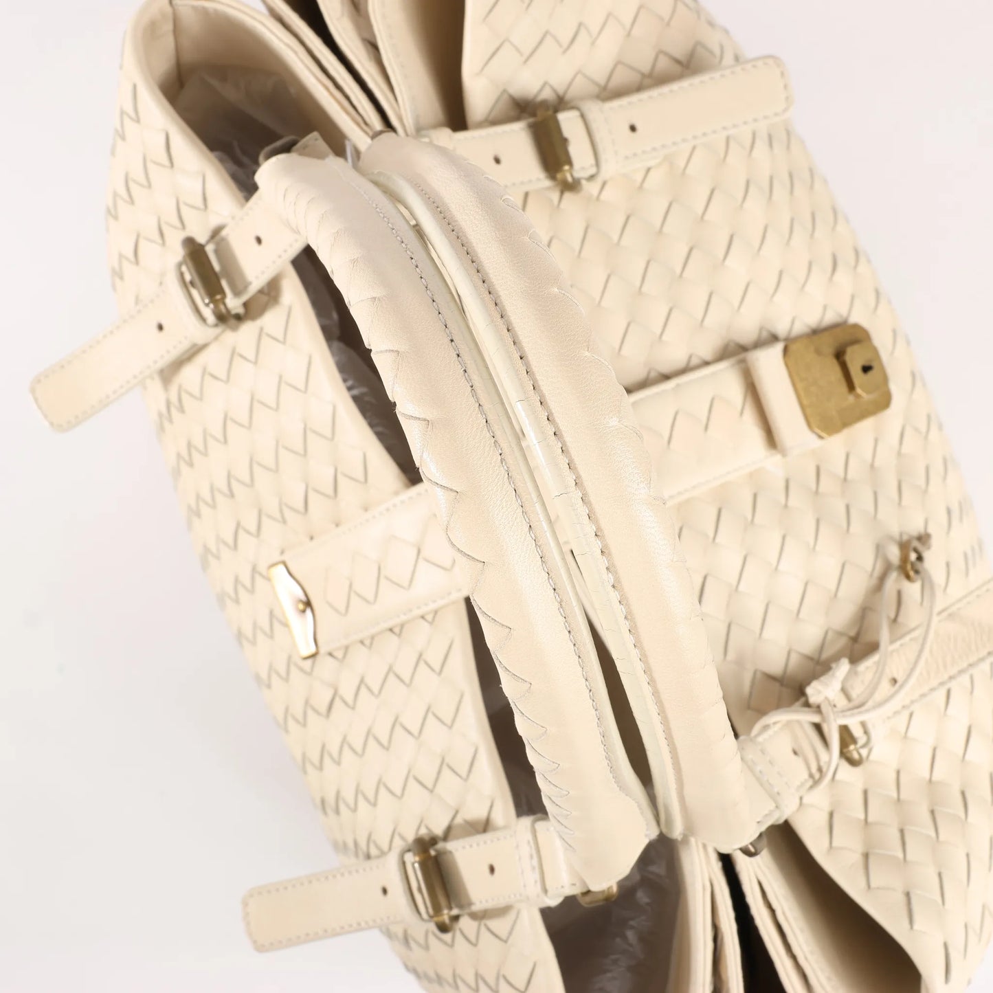 Bottega Veneta Intrecciato Roma Leather Handbag in Beige 171265