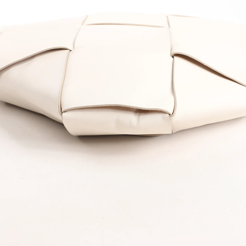 Bottega Veneta Slip Maxi Intrecciato Leather Handbag in White