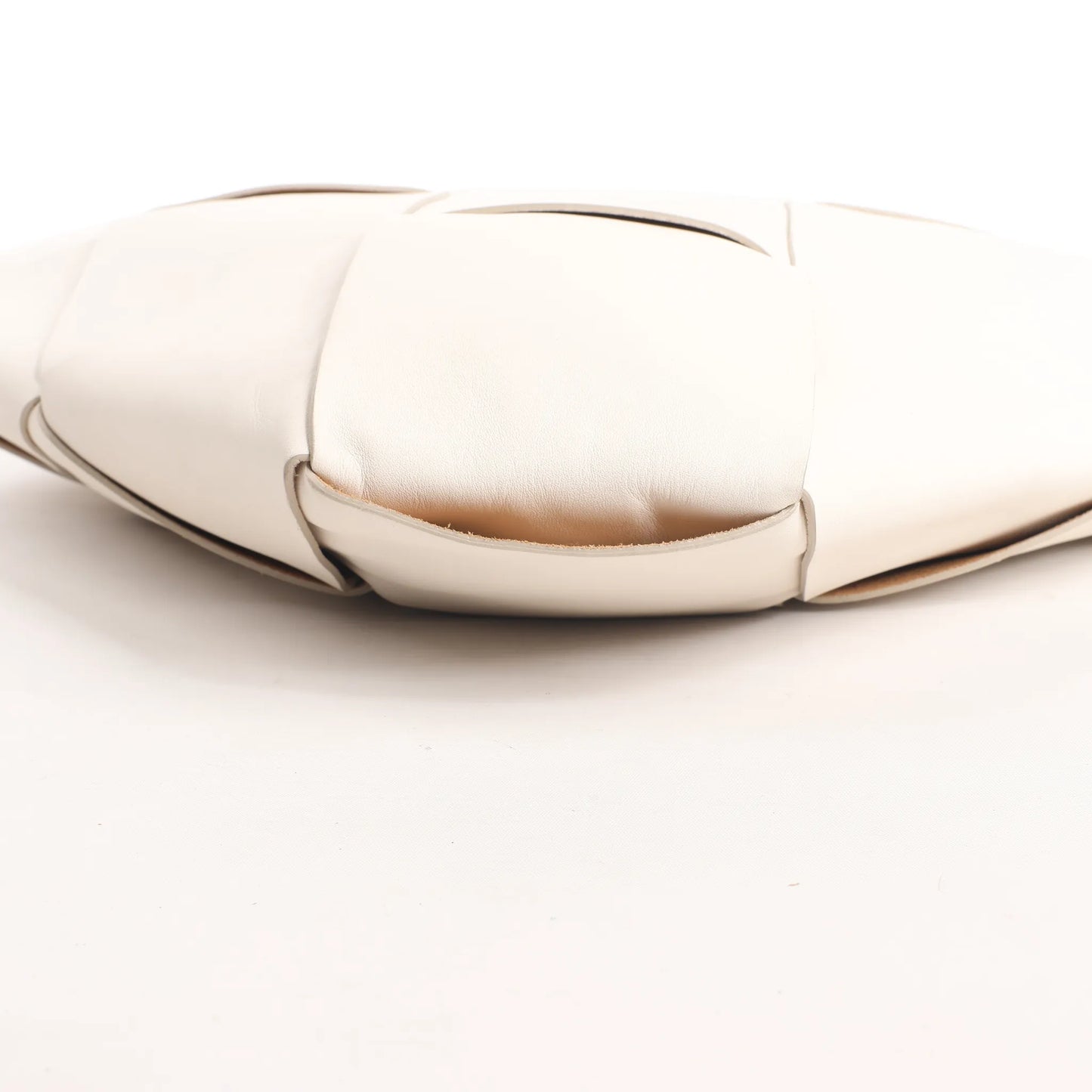 Bottega Veneta Slip Maxi Intrecciato Leather Handbag in White