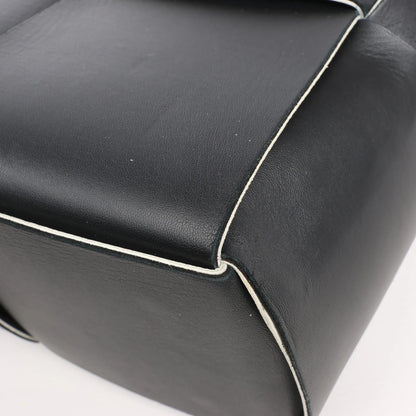 Bottega Veneta The Arco Maxi Intrecciato Large Leather Handbag in Black